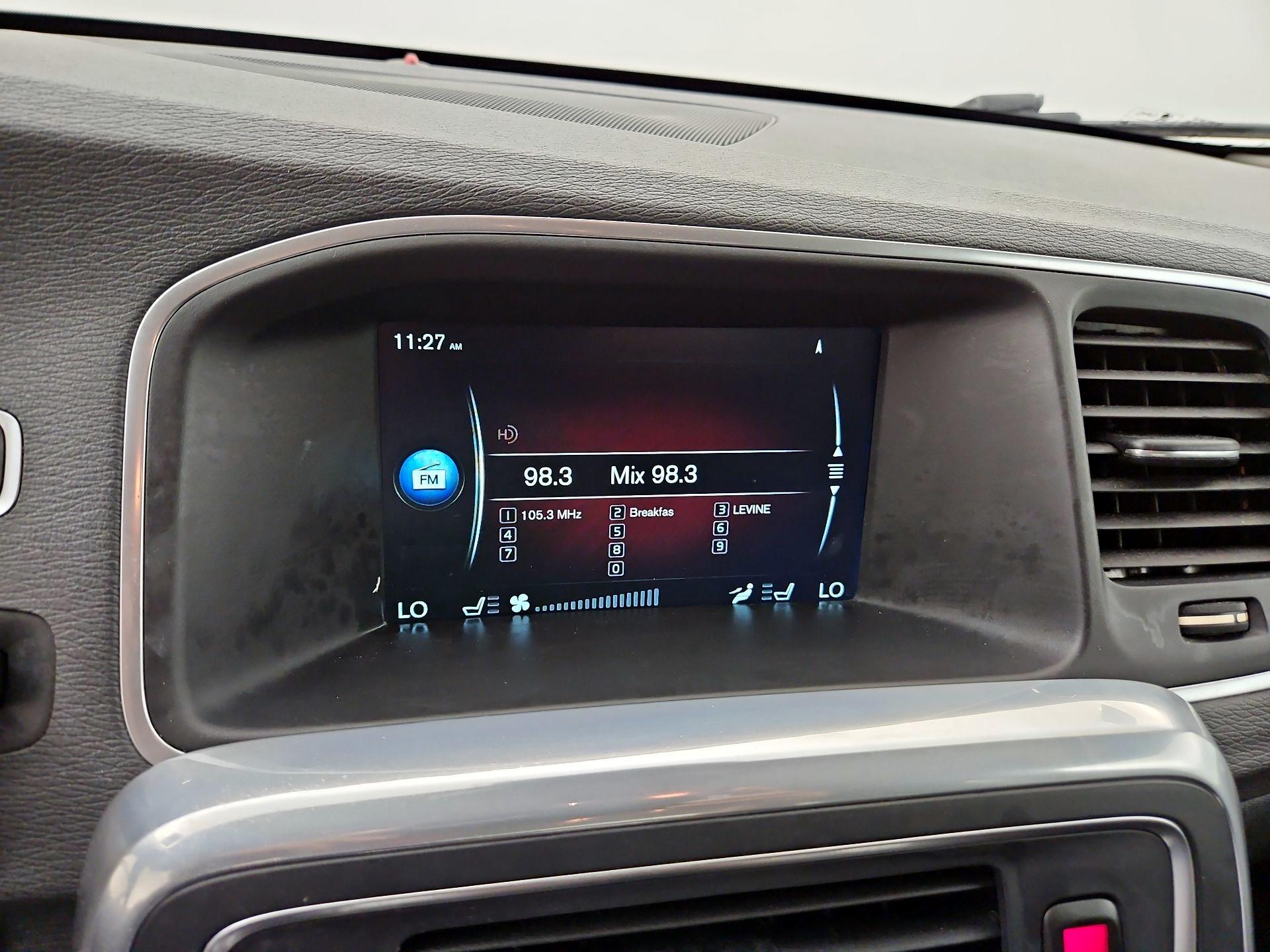 Thumbnail: 2016 Volvo S60 - 15