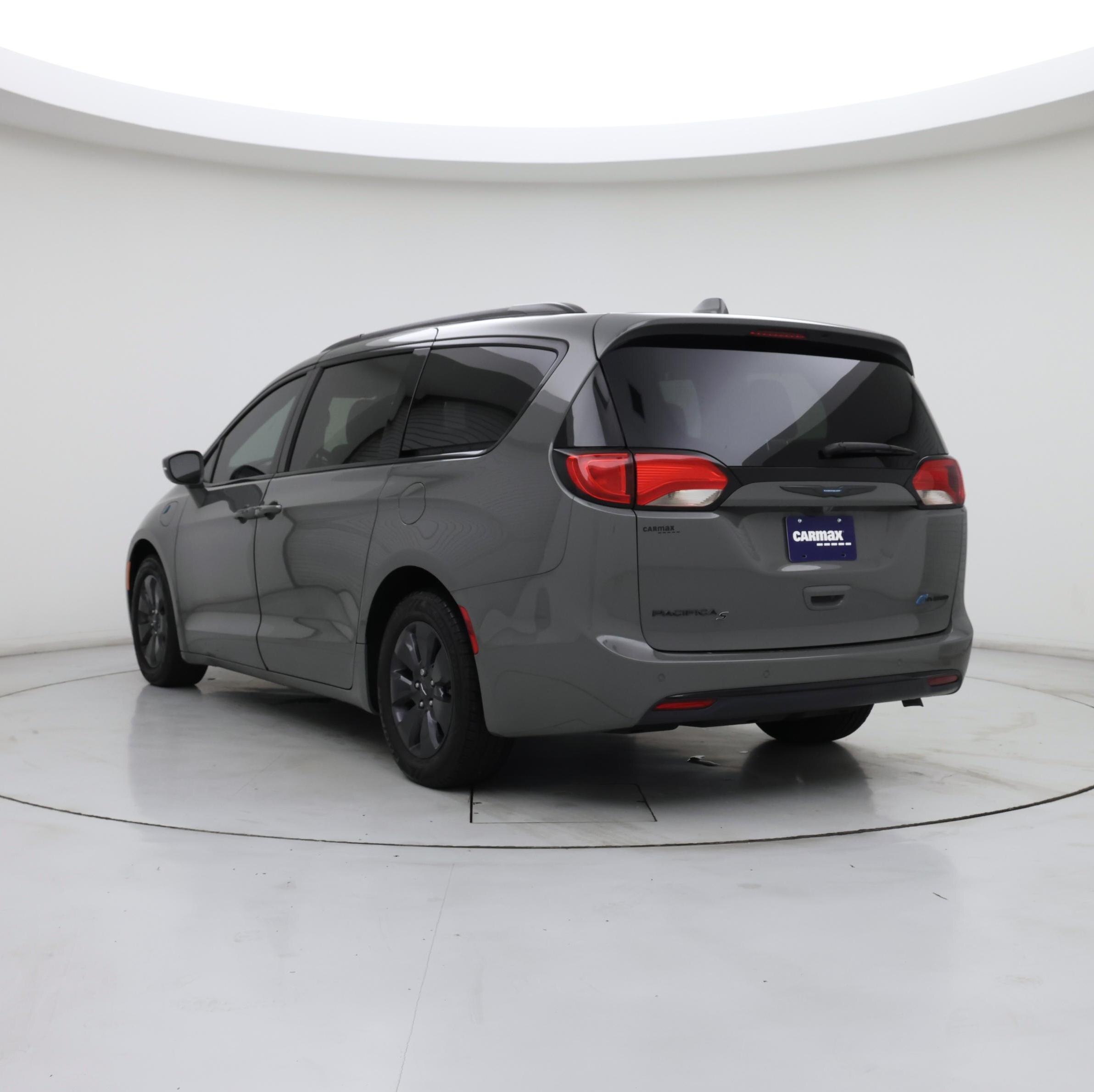 Thumbnail: 2020 Chrysler Pacifica - 2