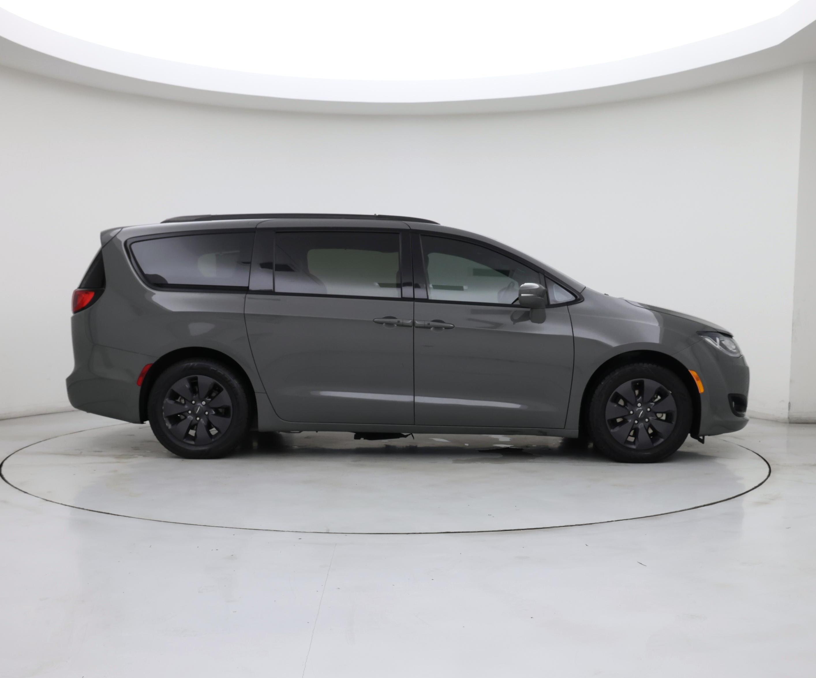 Thumbnail: 2020 Chrysler Pacifica - 7
