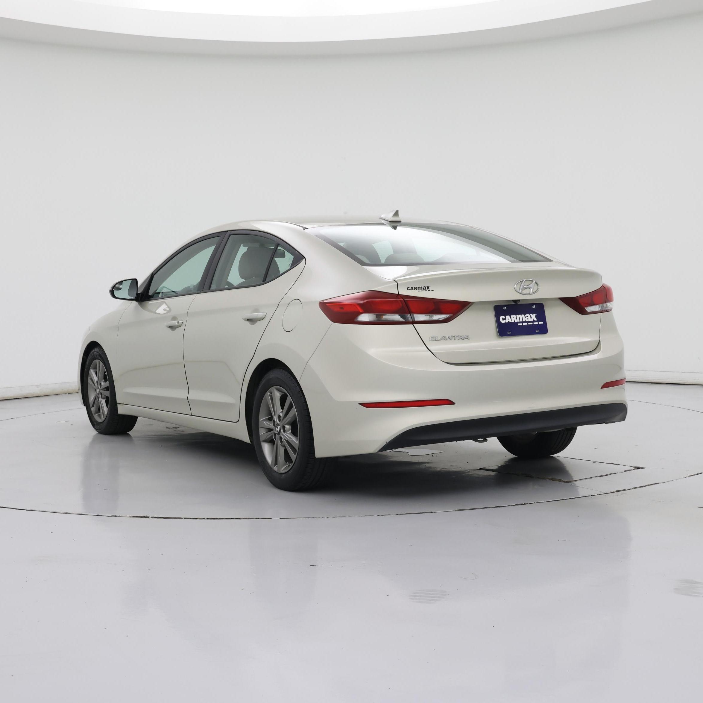 Thumbnail: 2017 Hyundai Elantra - 2