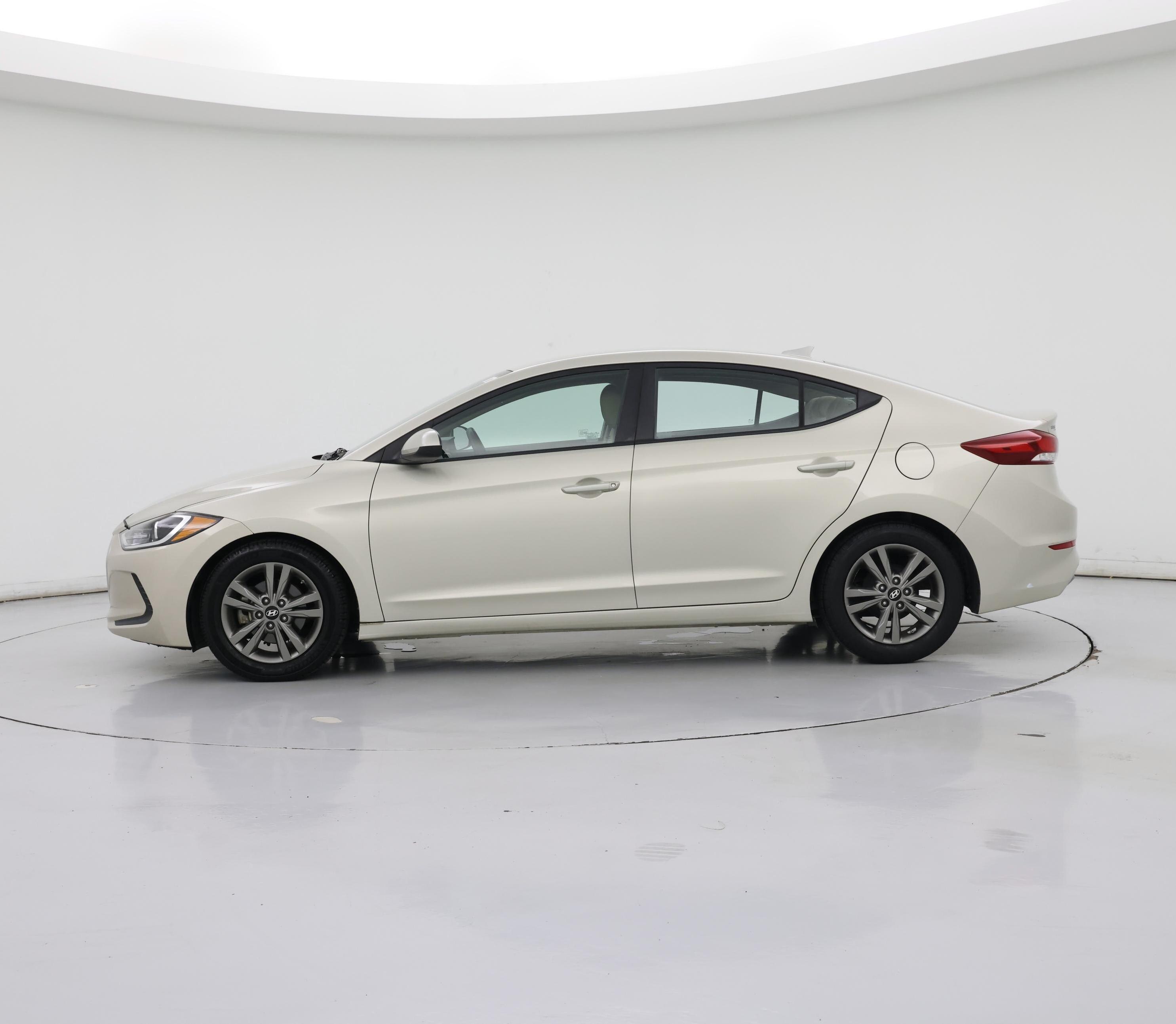 Thumbnail: 2017 Hyundai Elantra - 3