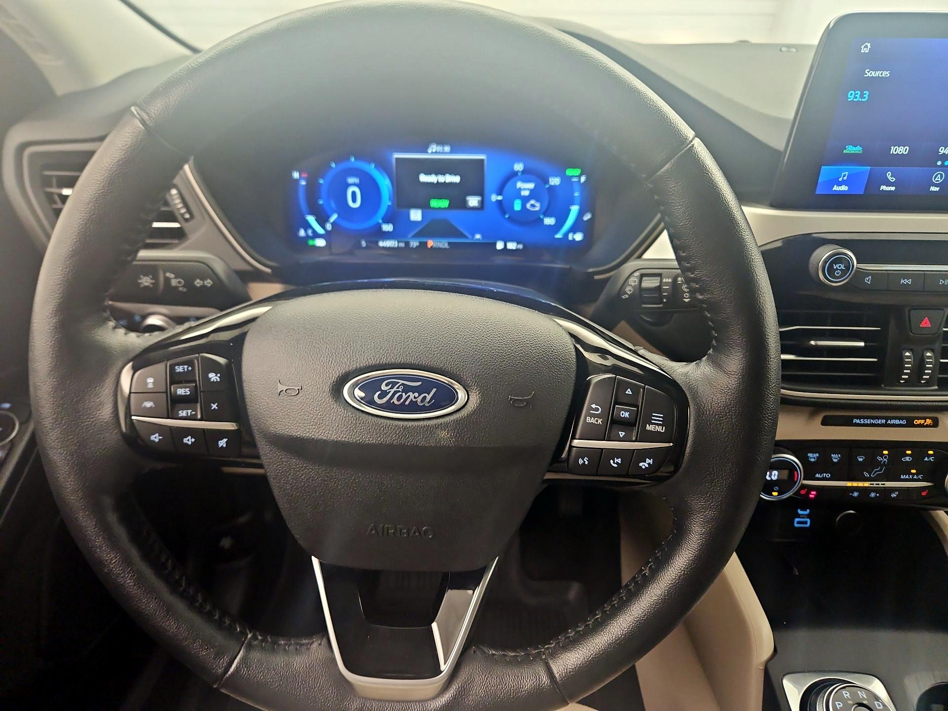 Thumbnail: 2021 Ford Escape - 10