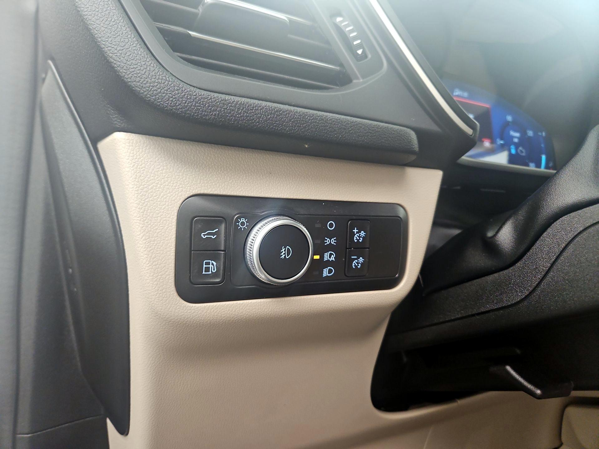 Thumbnail: 2021 Ford Escape - 13