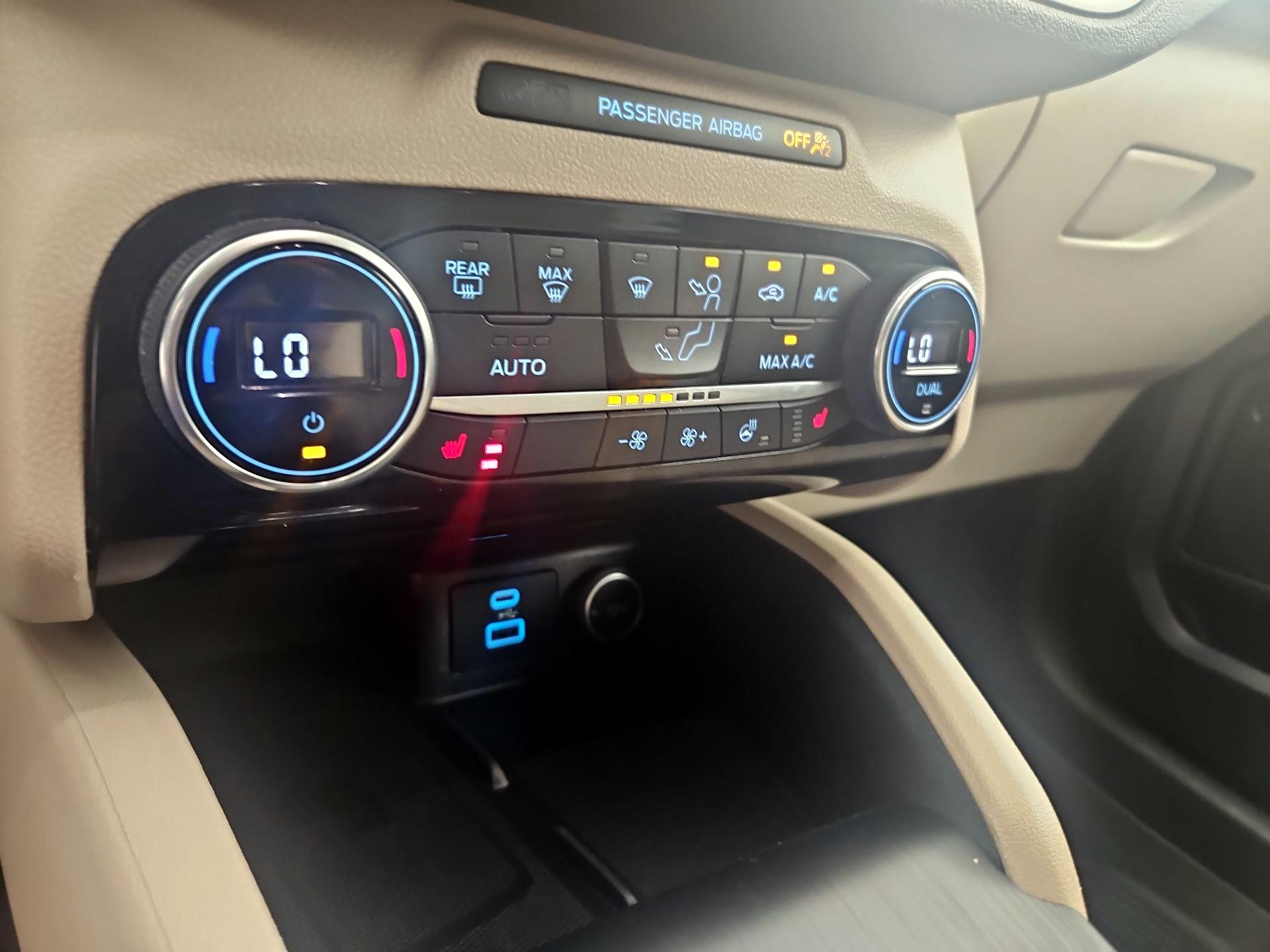 Thumbnail: 2021 Ford Escape - 15