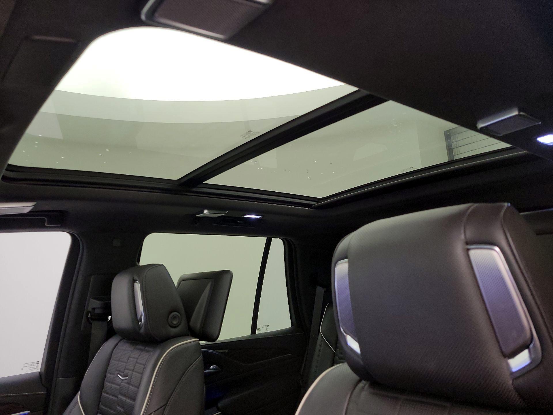 Thumbnail: 2022 Cadillac Escalade - 20