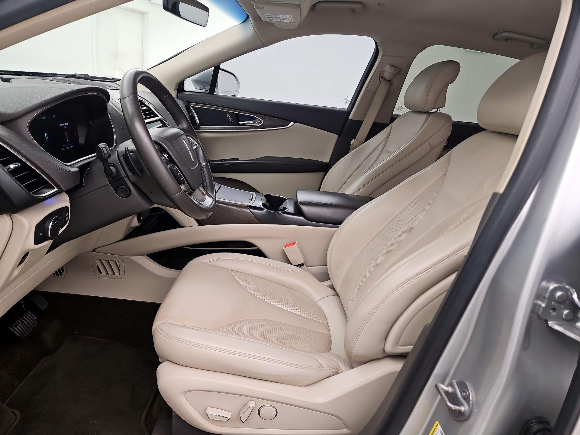 Thumbnail: 2019 Lincoln Nautilus - 11