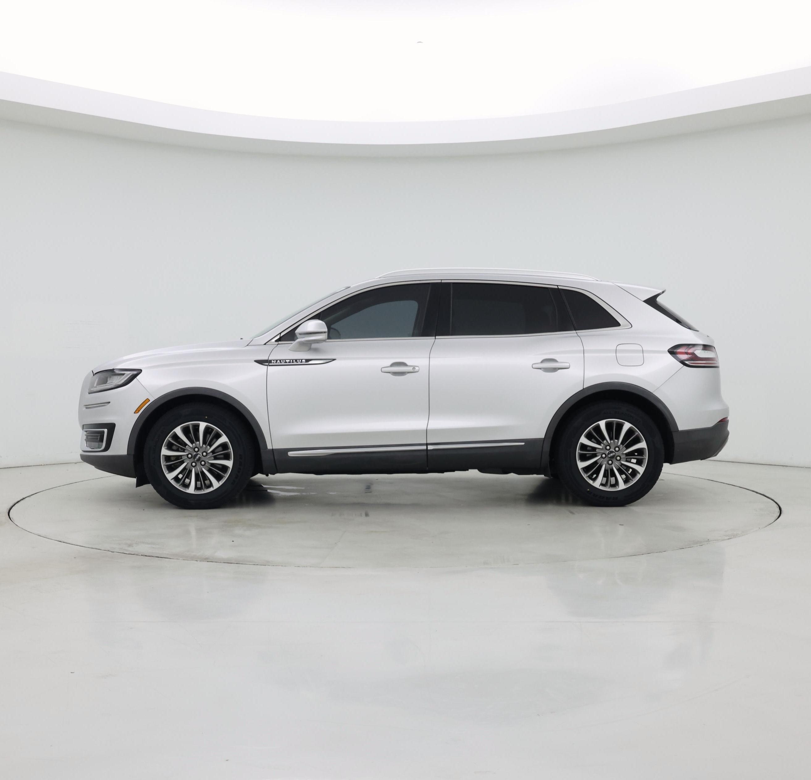 Thumbnail: 2019 Lincoln Nautilus - 3