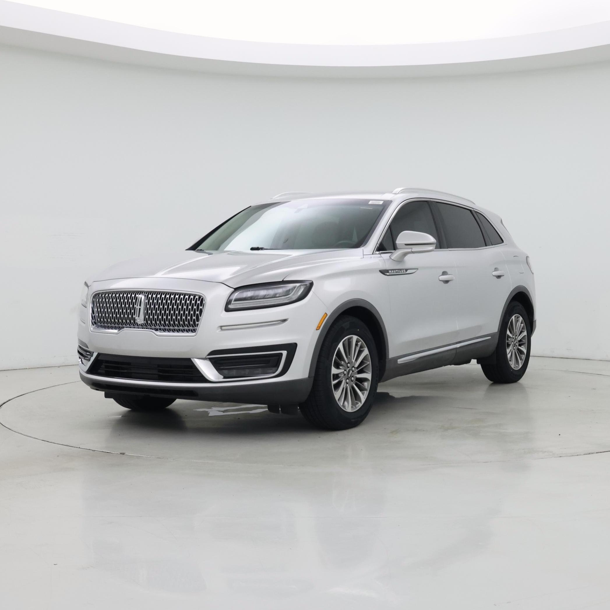 Thumbnail: 2019 Lincoln Nautilus - 4