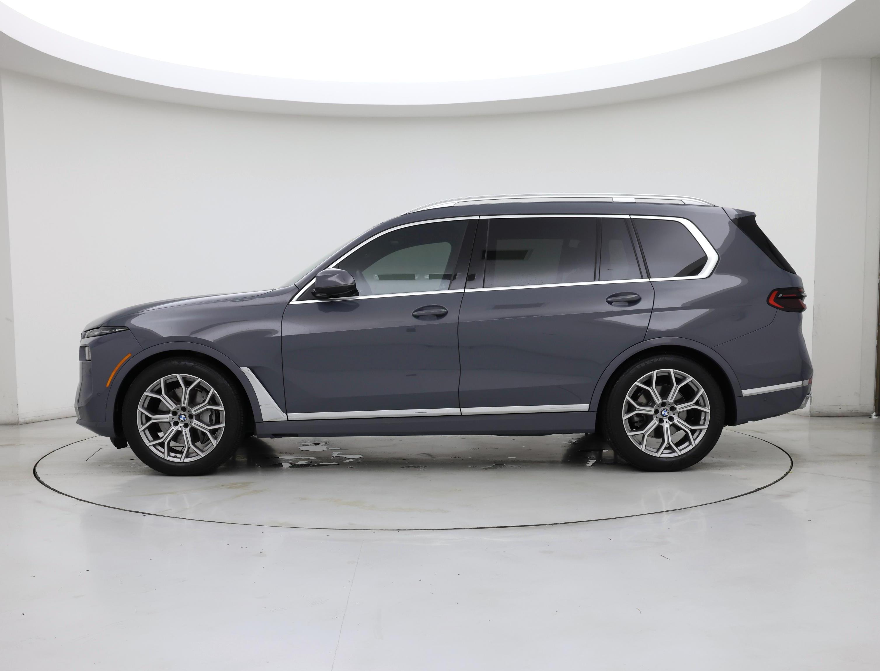 Thumbnail: 2024 BMW X7 - 3
