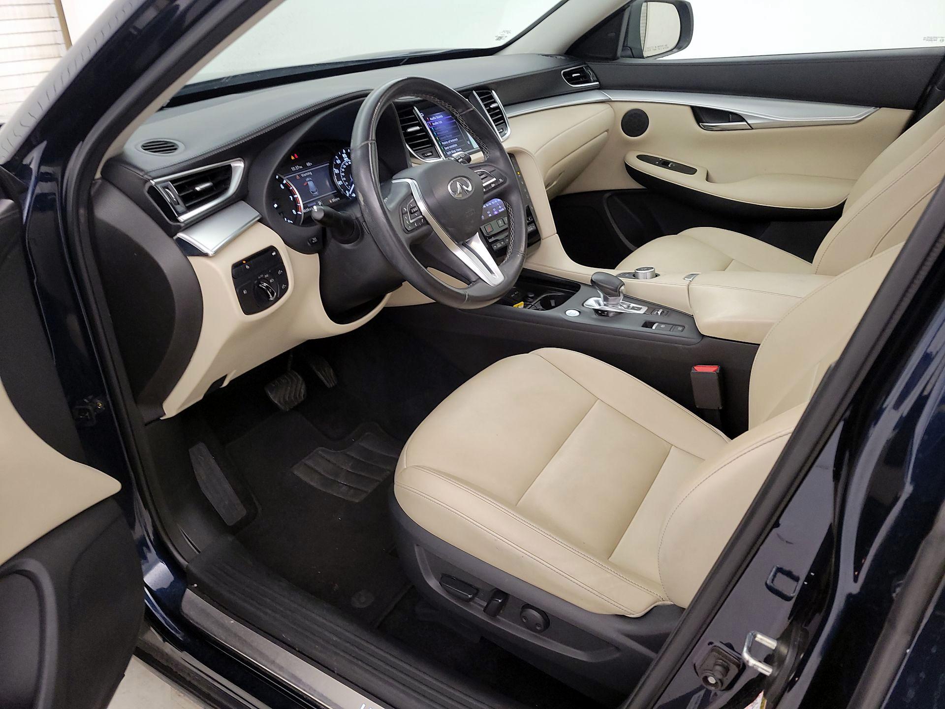 Thumbnail: 2020 INFINITI QX50 - 11
