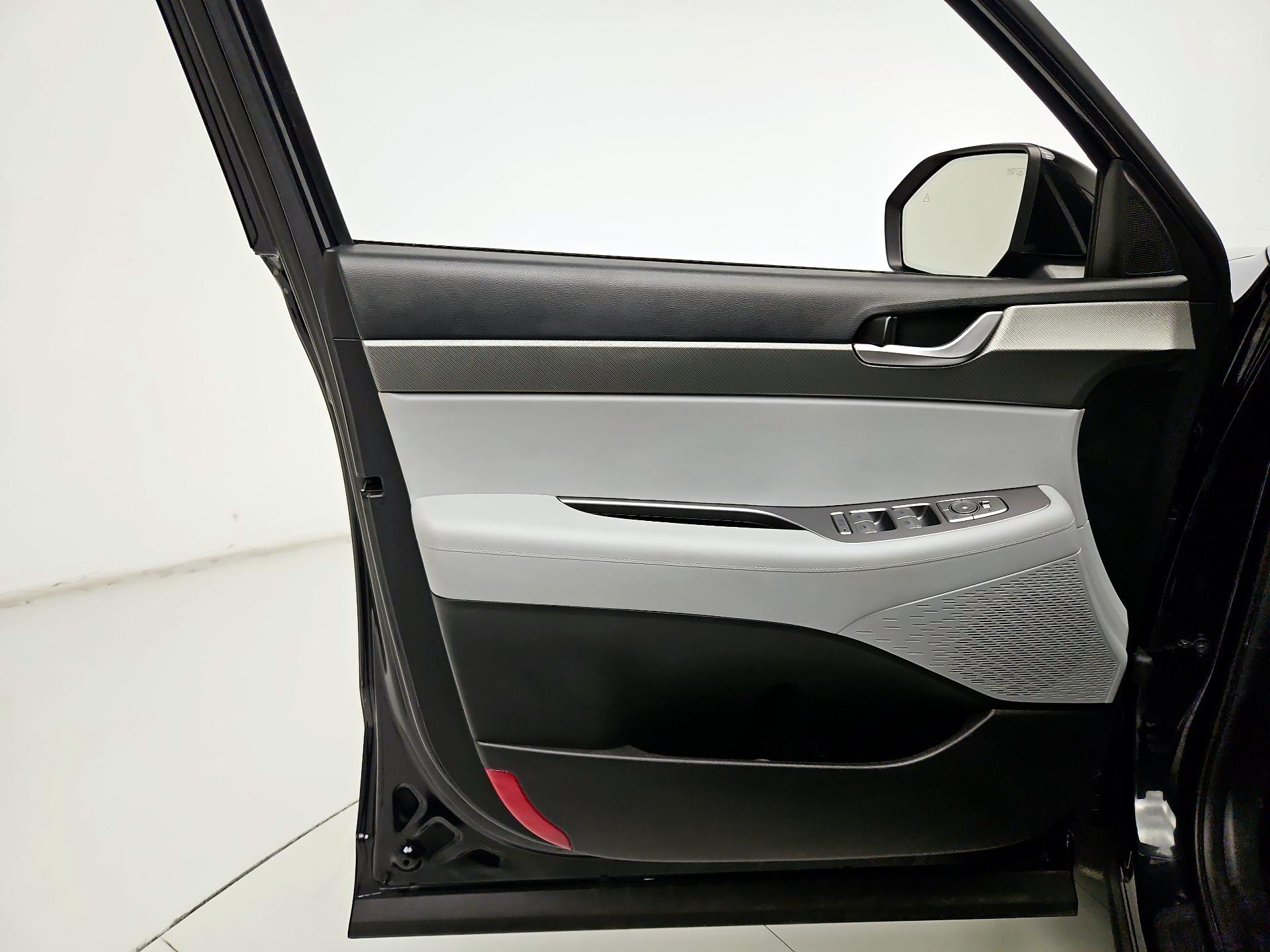 Thumbnail: 2024 Hyundai Palisade - 12