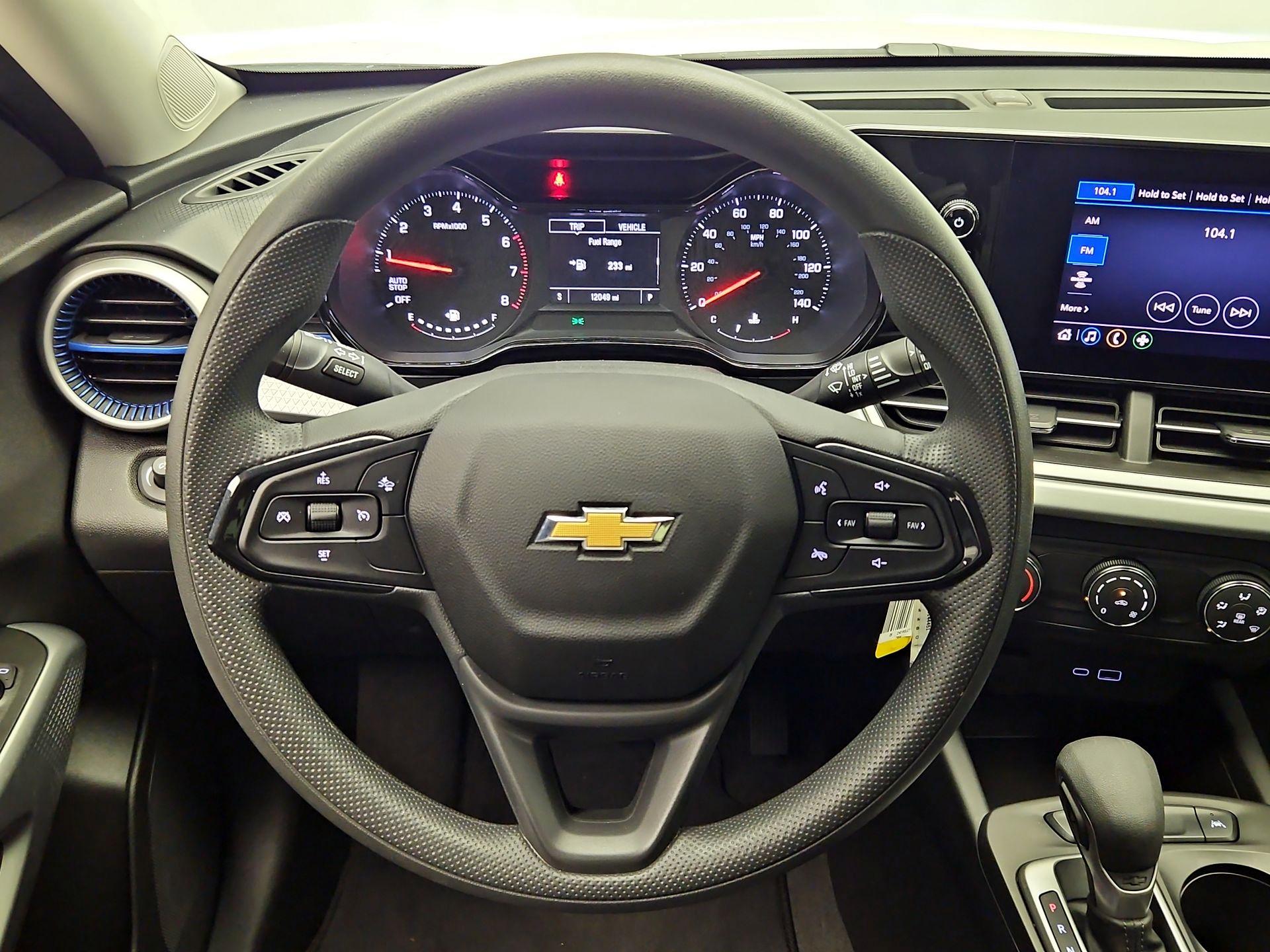 Thumbnail: 2025 Chevrolet Trax - 10