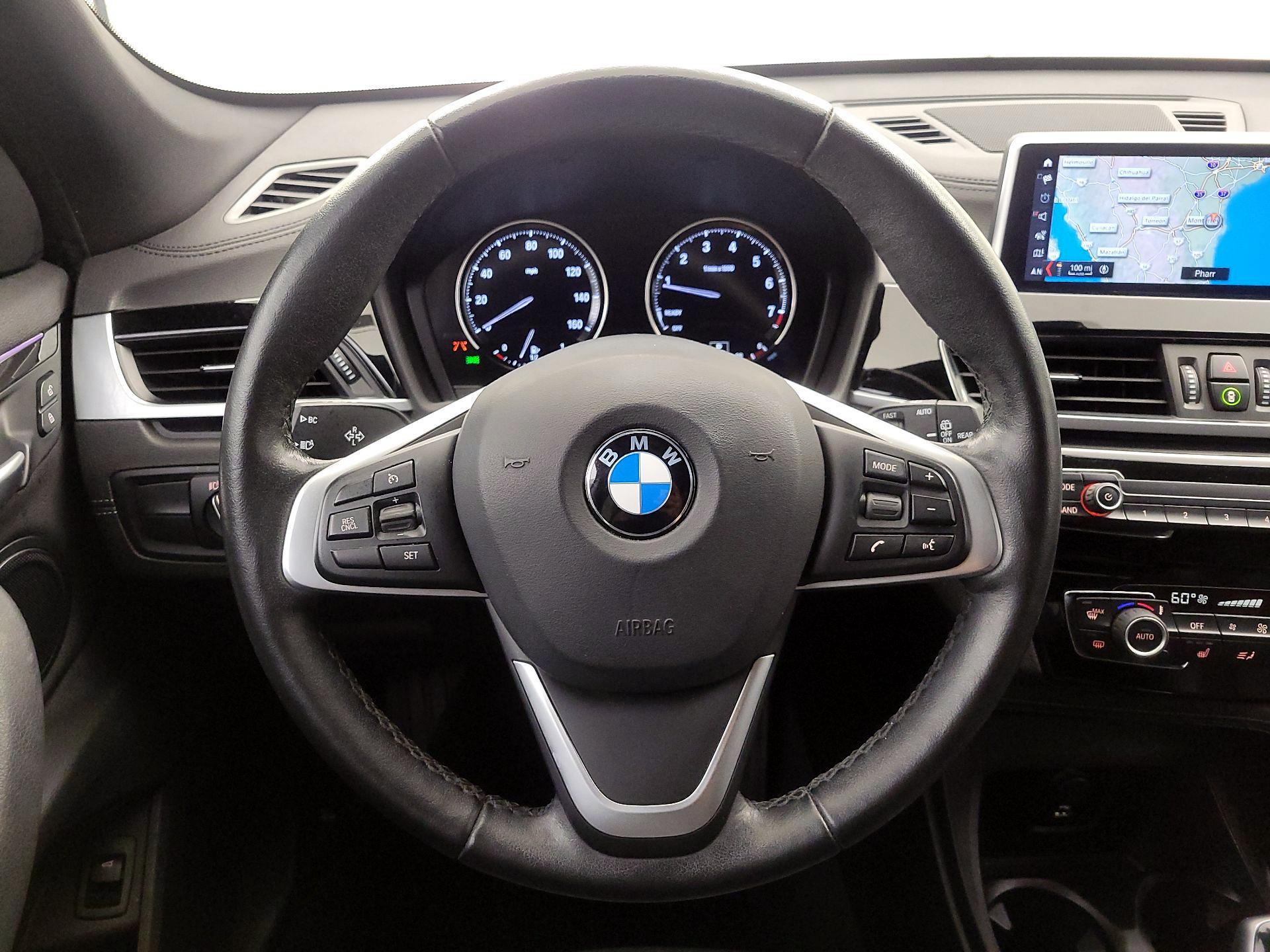 Thumbnail: 2022 BMW X1 - 10