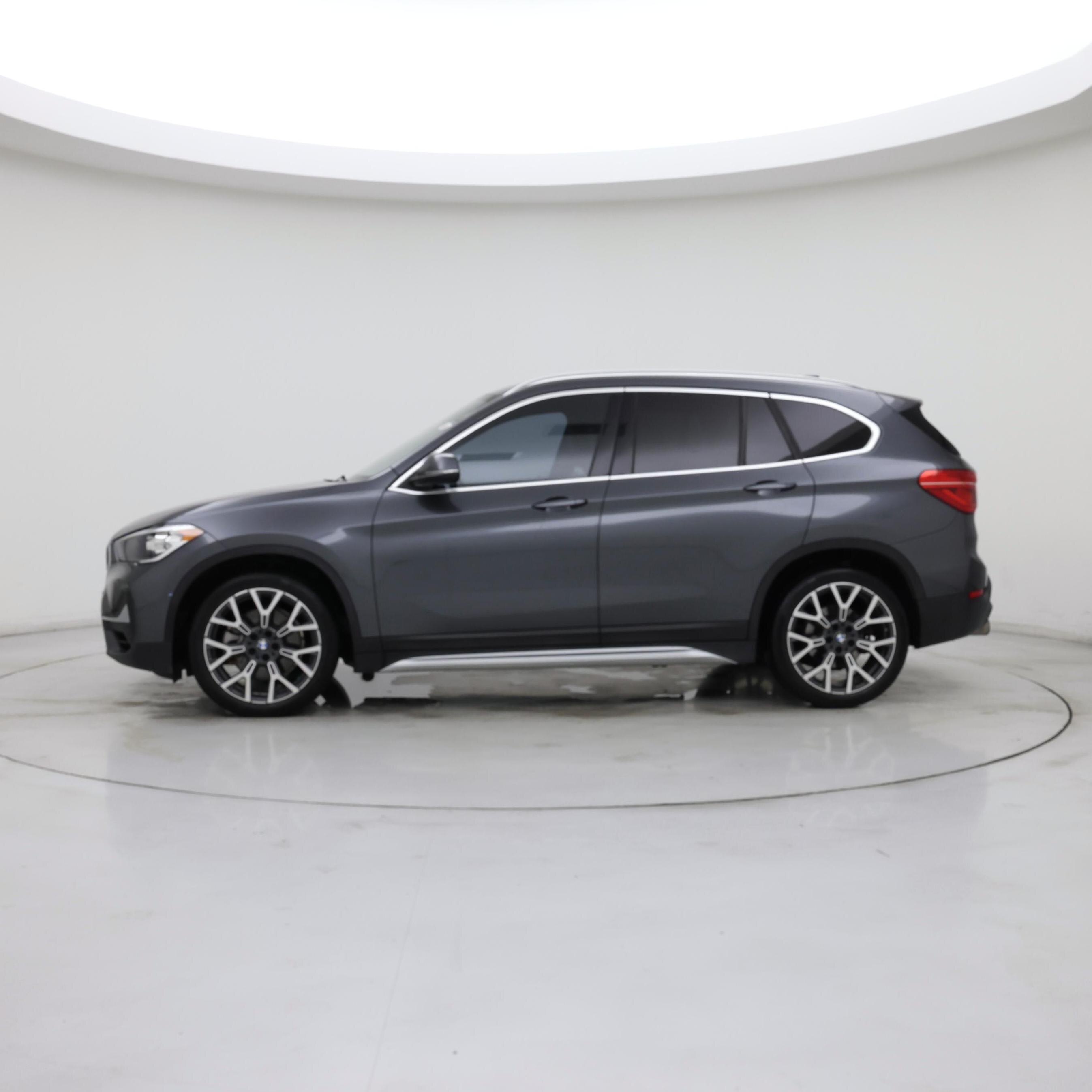 Thumbnail: 2022 BMW X1 - 3