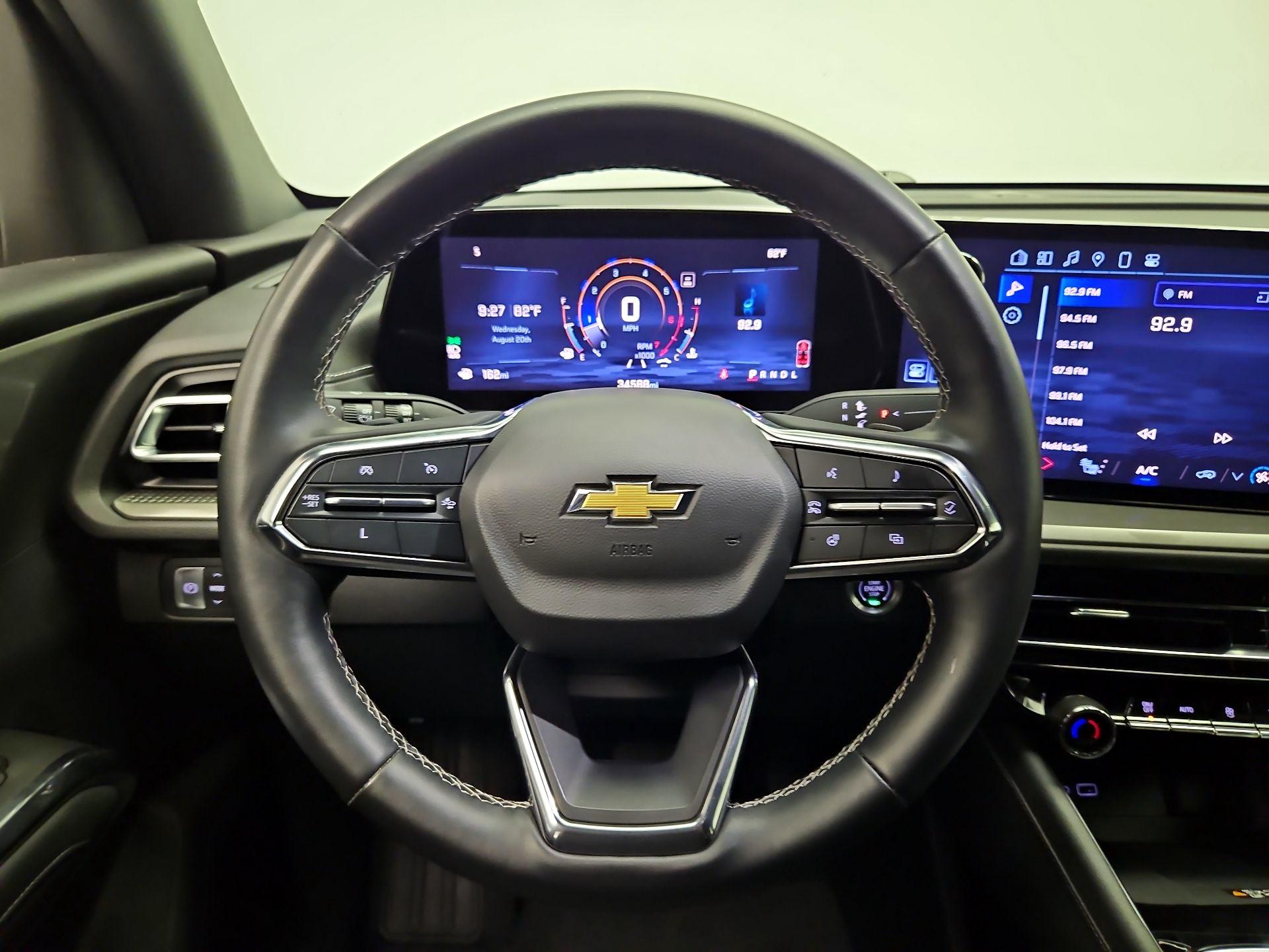Thumbnail: 2024 Chevrolet Traverse - 10
