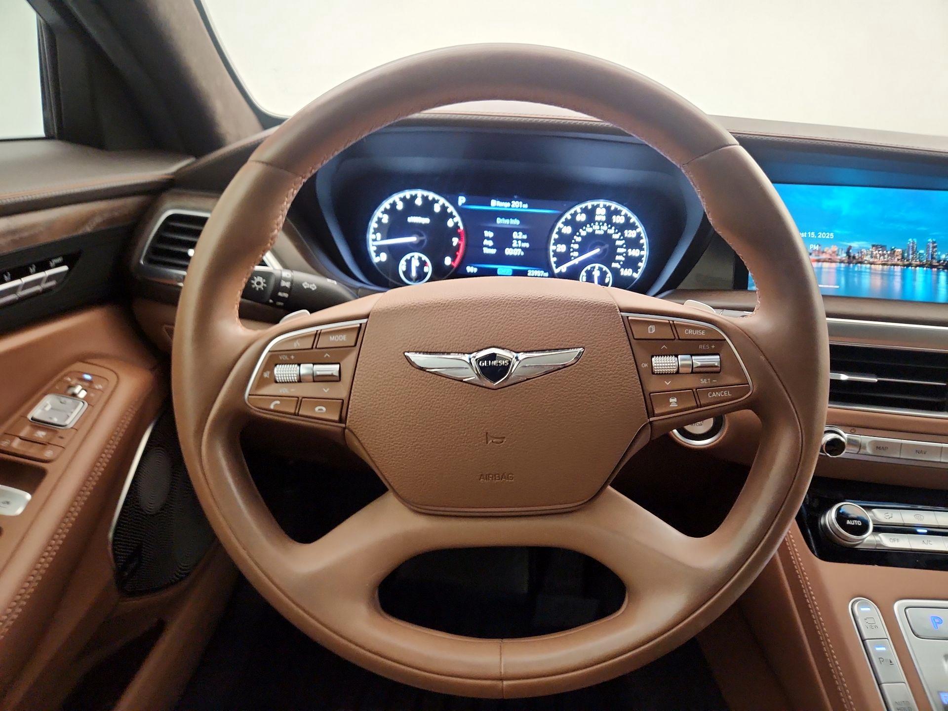 Thumbnail: 2022 Genesis G90 - 10