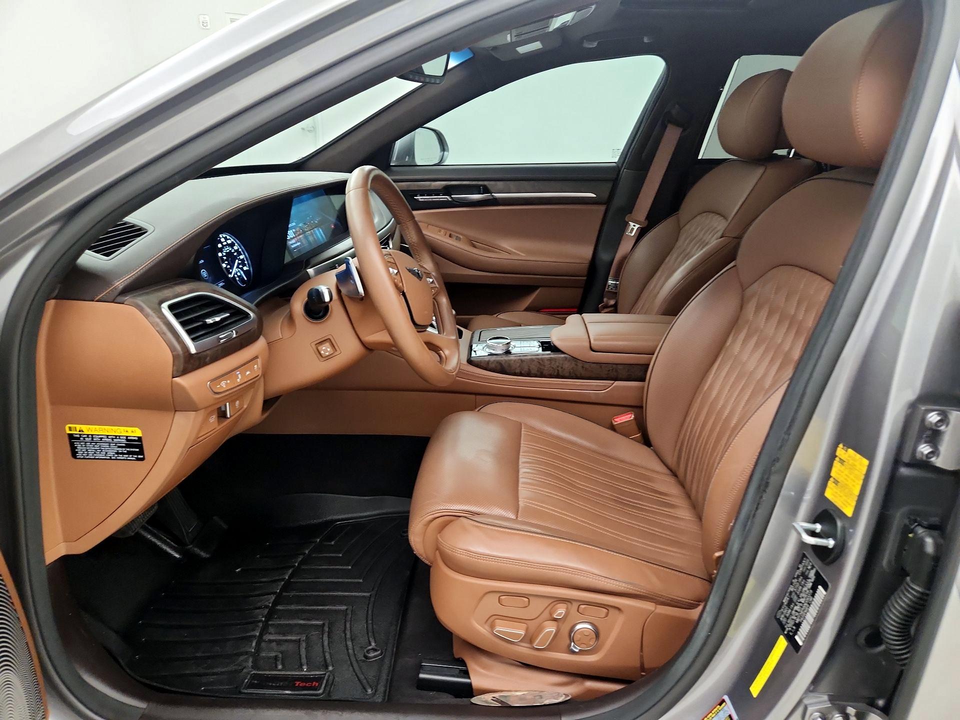 Thumbnail: 2022 Genesis G90 - 11