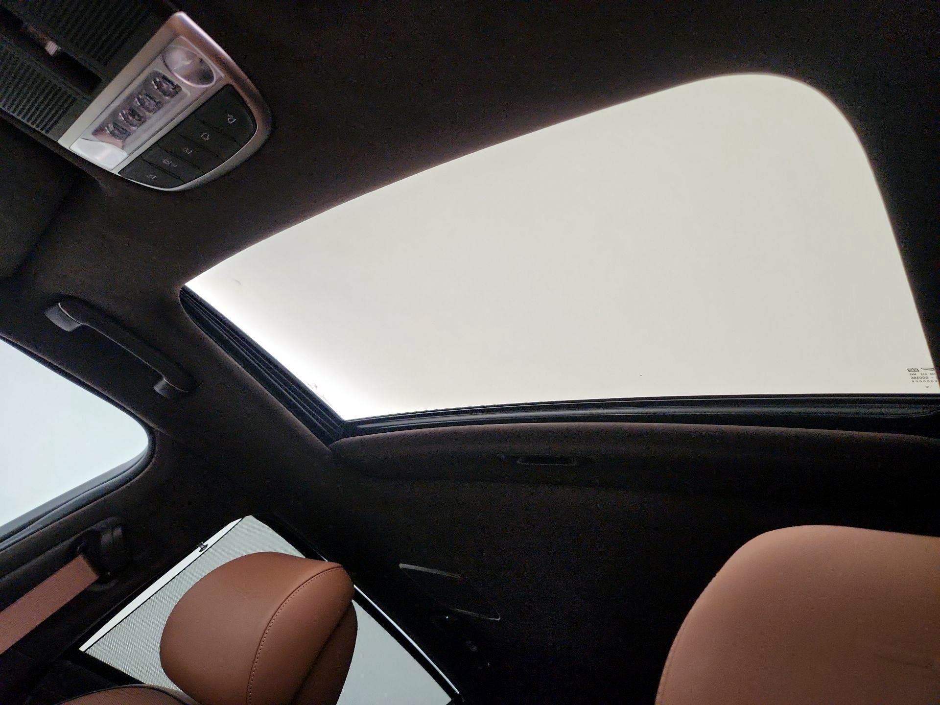 Thumbnail: 2022 Genesis G90 - 20