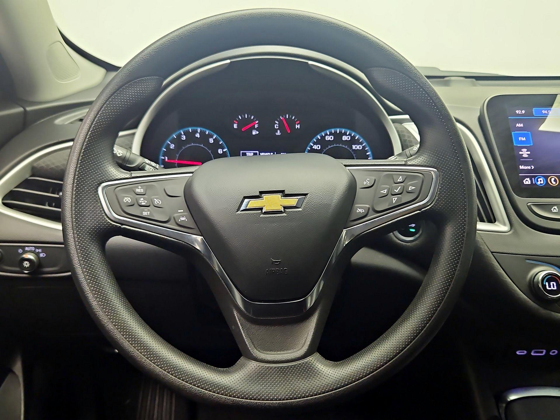 Thumbnail: 2024 Chevrolet Malibu - 10
