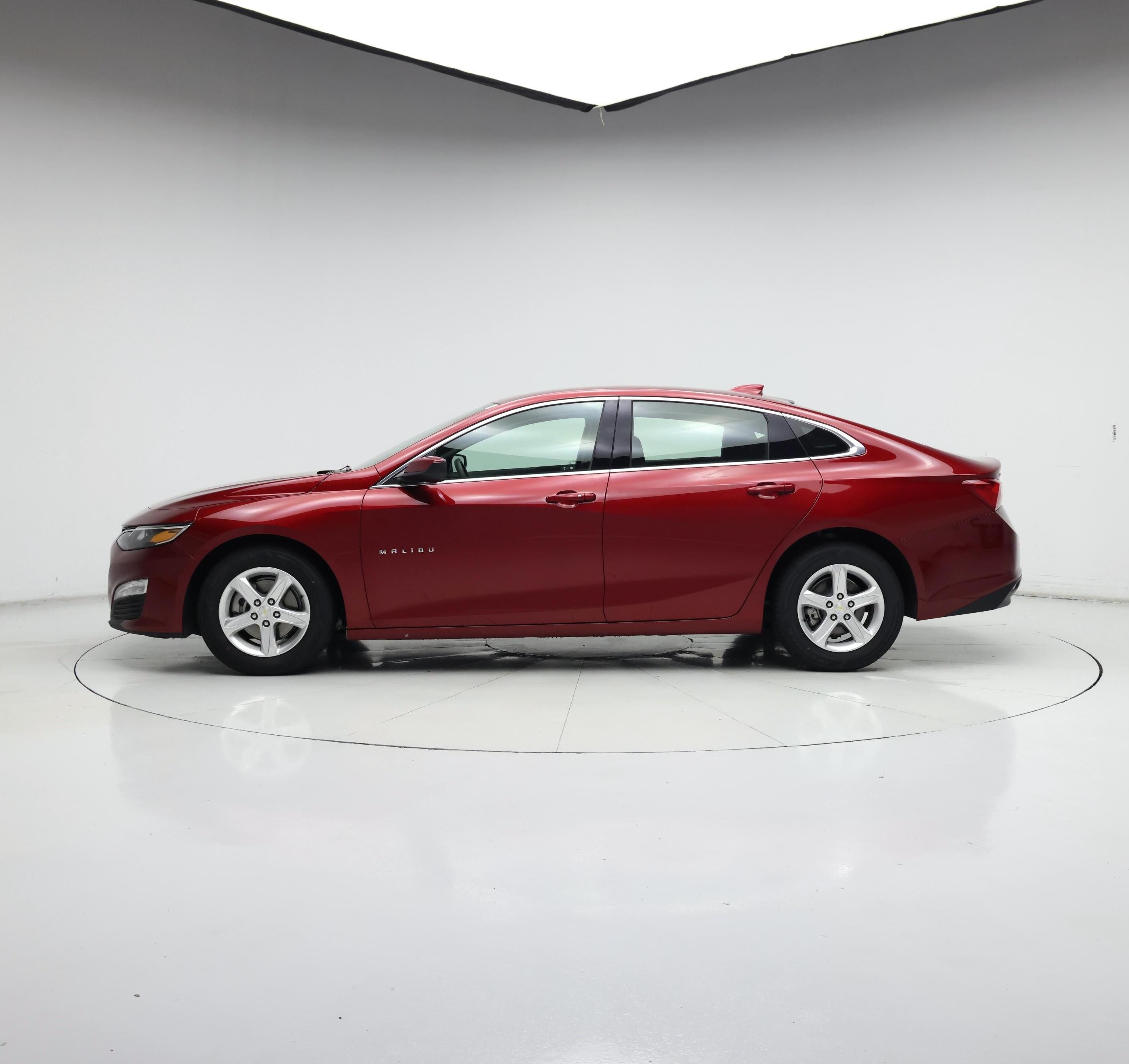 Thumbnail: 2024 Chevrolet Malibu - 3