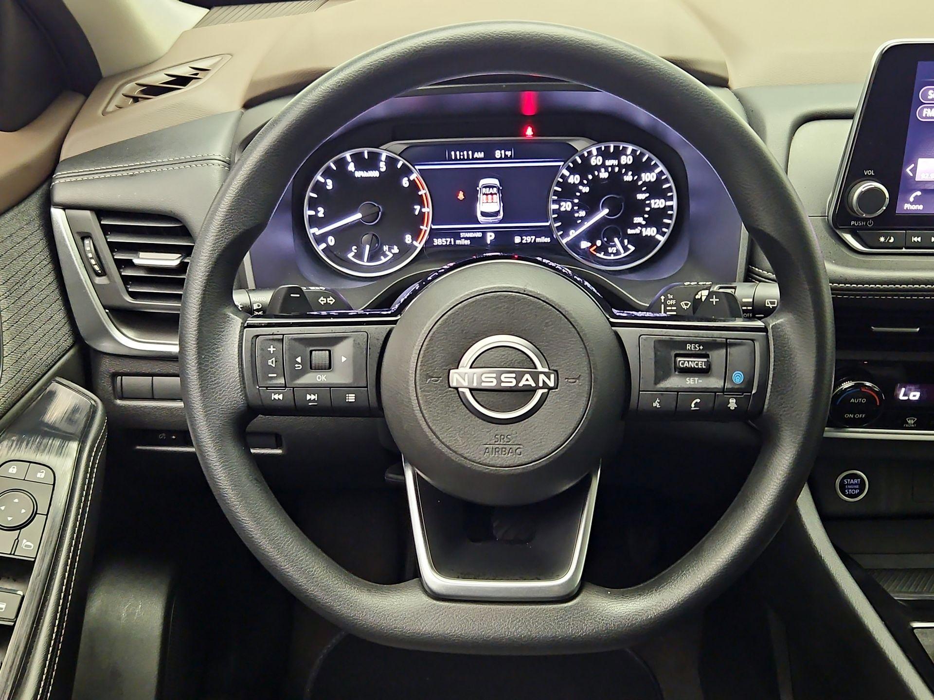 Thumbnail: 2023 Nissan Rogue - 10