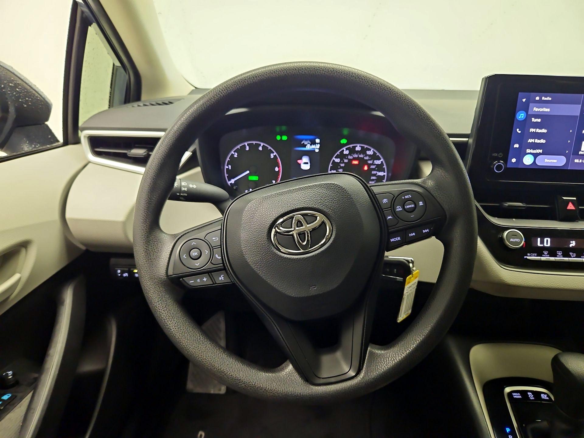 Thumbnail: 2025 Toyota Corolla - 10