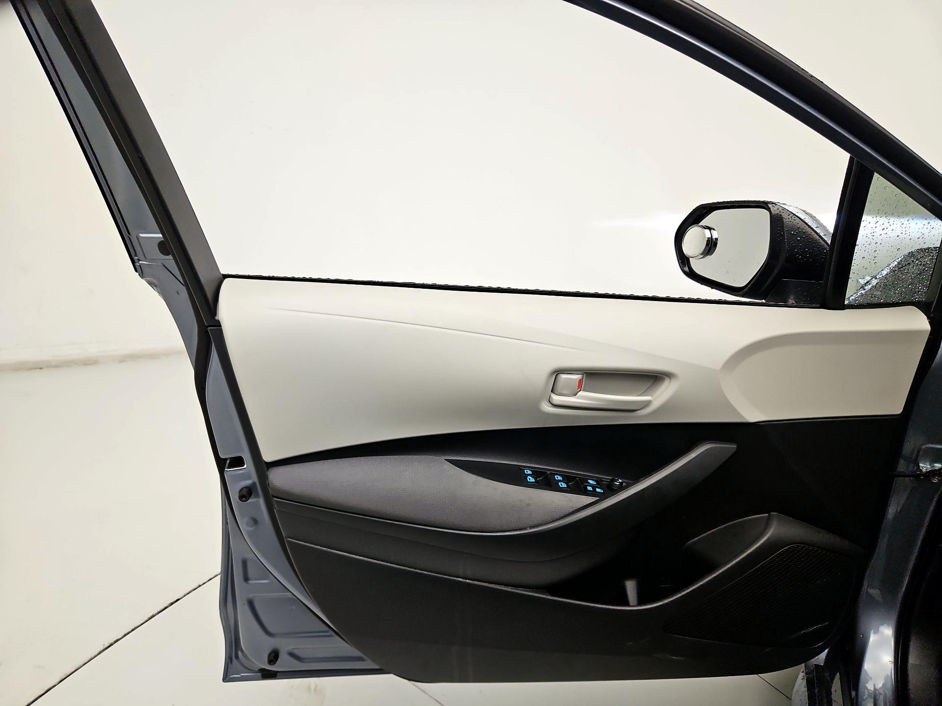Thumbnail: 2025 Toyota Corolla - 12