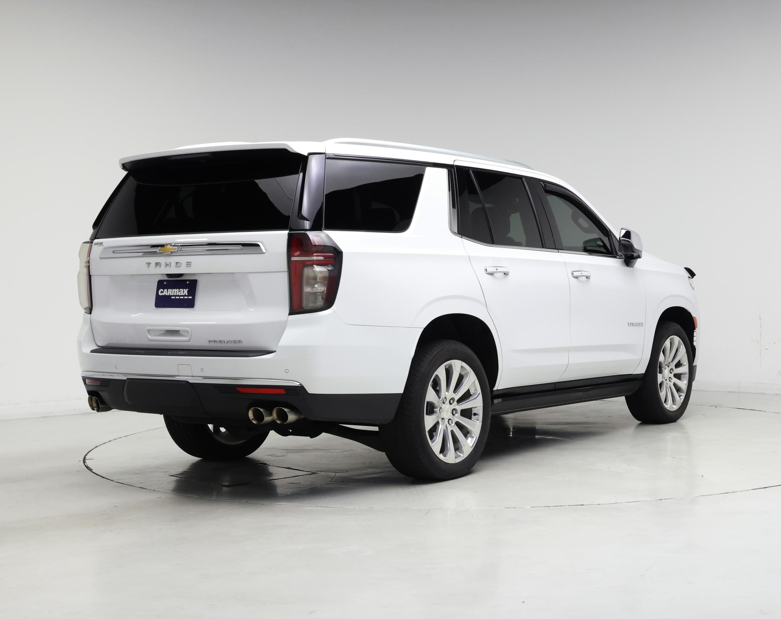 Thumbnail: 2023 Chevrolet Tahoe - 8
