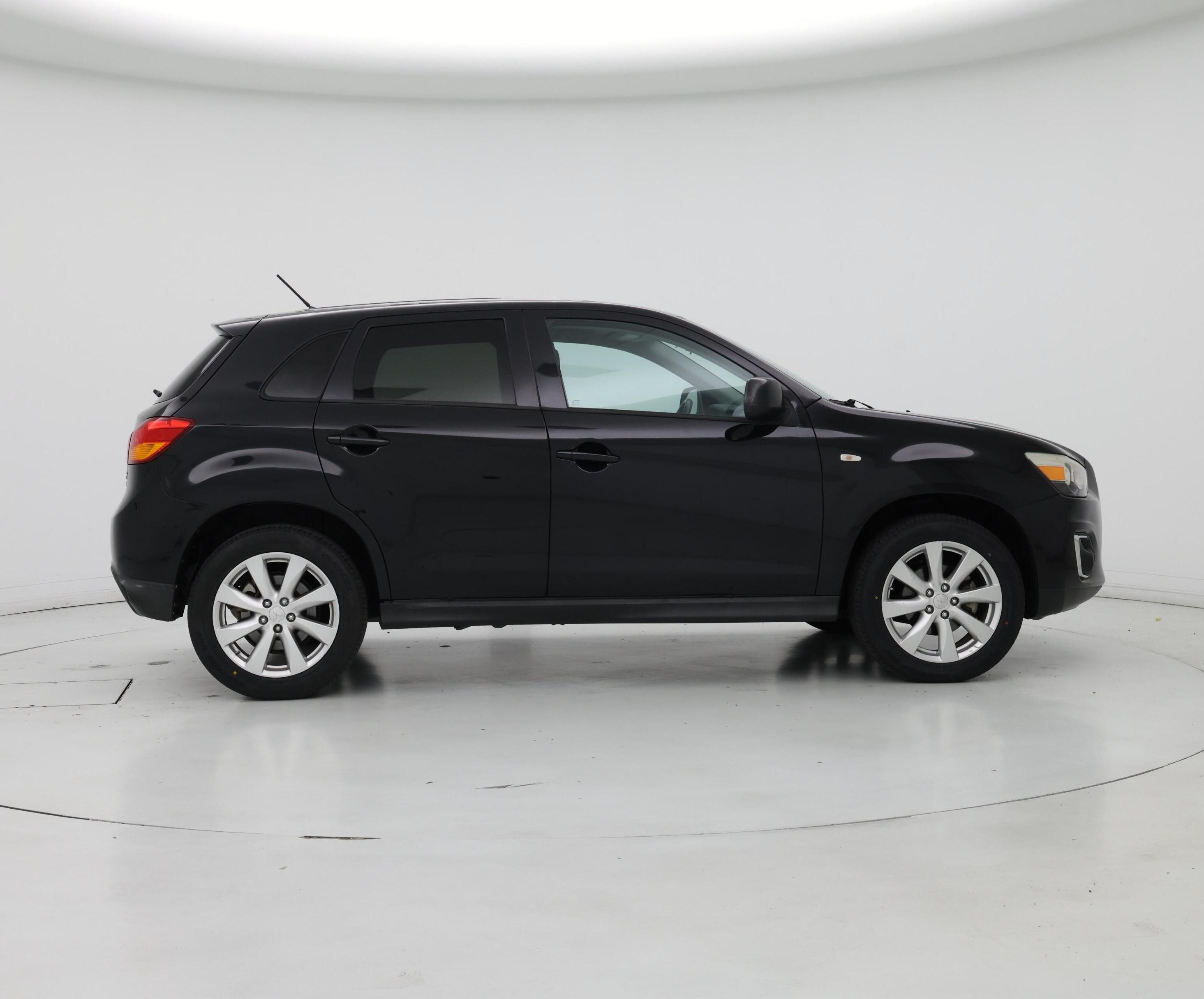 Thumbnail: 2015 Mitsubishi Outlander Sport - 7