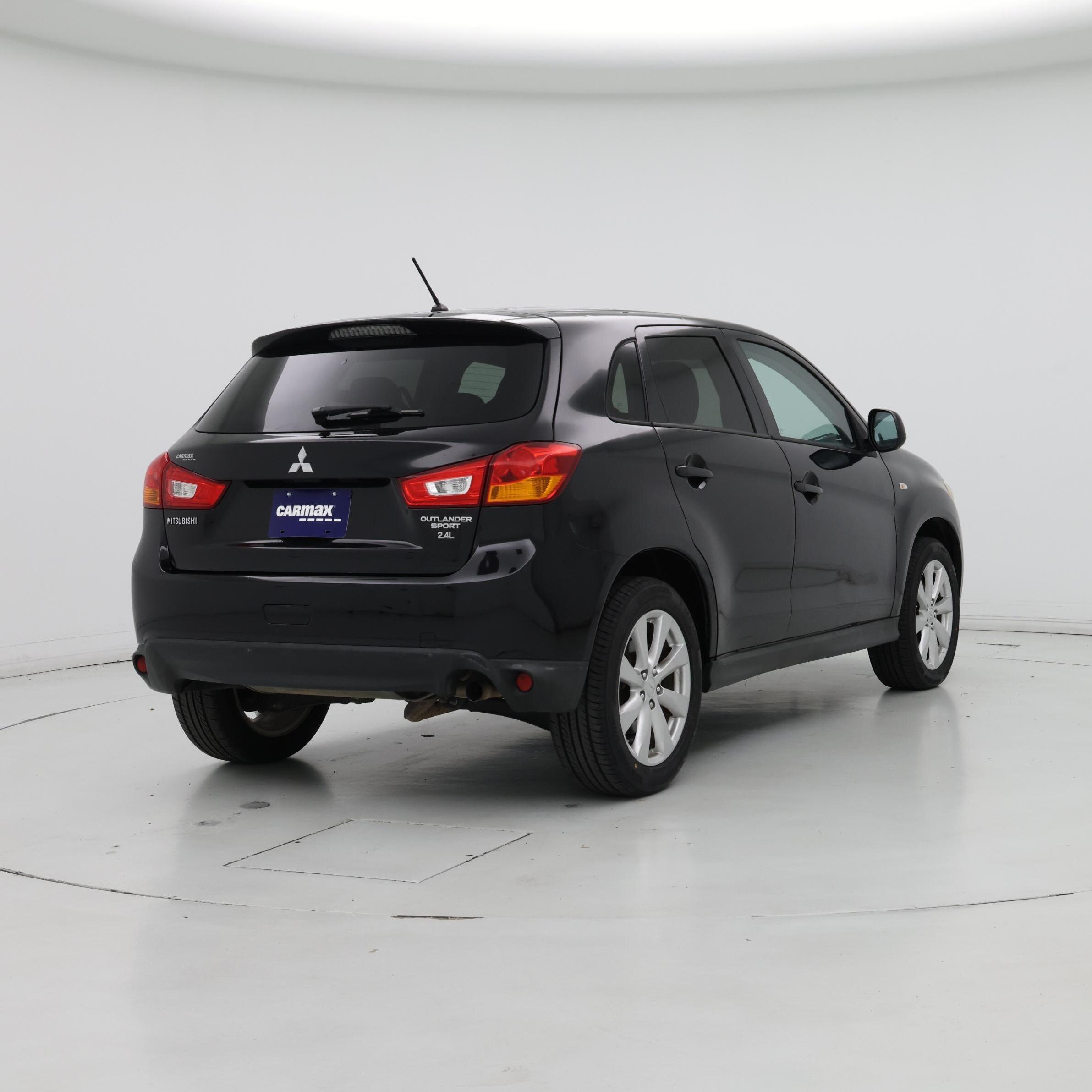 Thumbnail: 2015 Mitsubishi Outlander Sport - 8