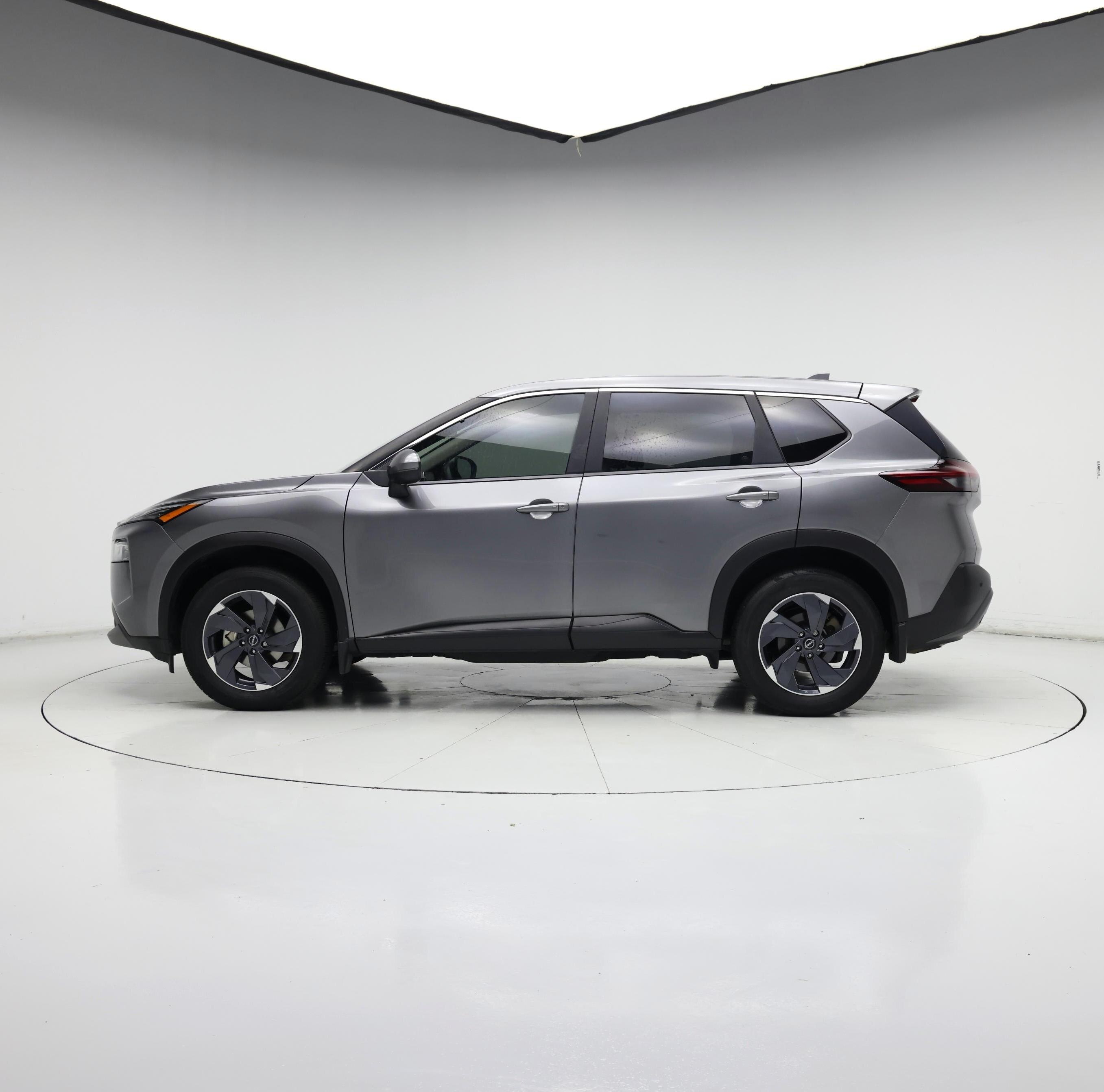 Thumbnail: 2023 Nissan Rogue - 3
