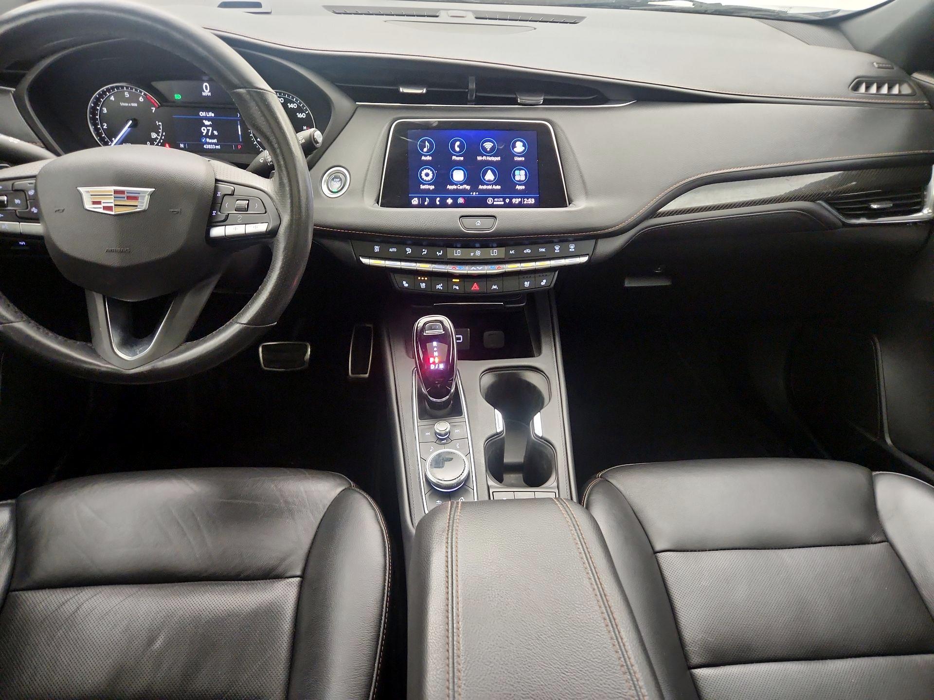 Thumbnail: 2023 Cadillac XT4 - 9