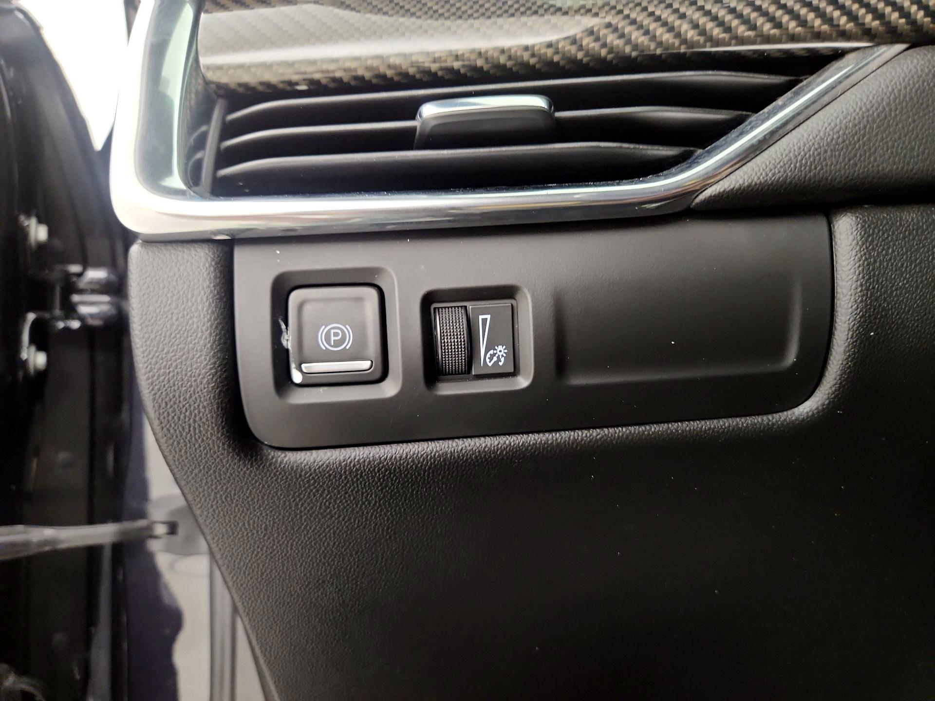 Thumbnail: 2023 Cadillac XT4 - 13