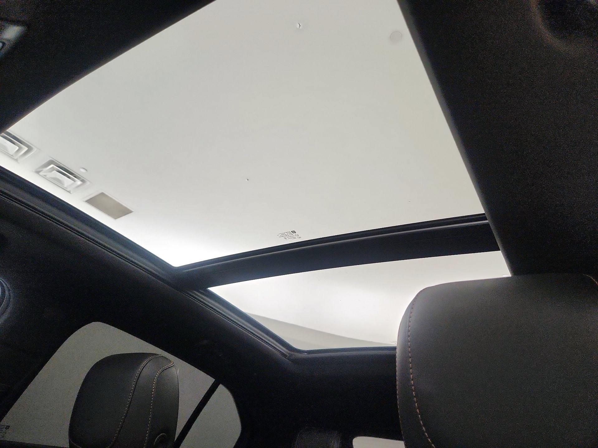 Thumbnail: 2023 Cadillac XT4 - 19