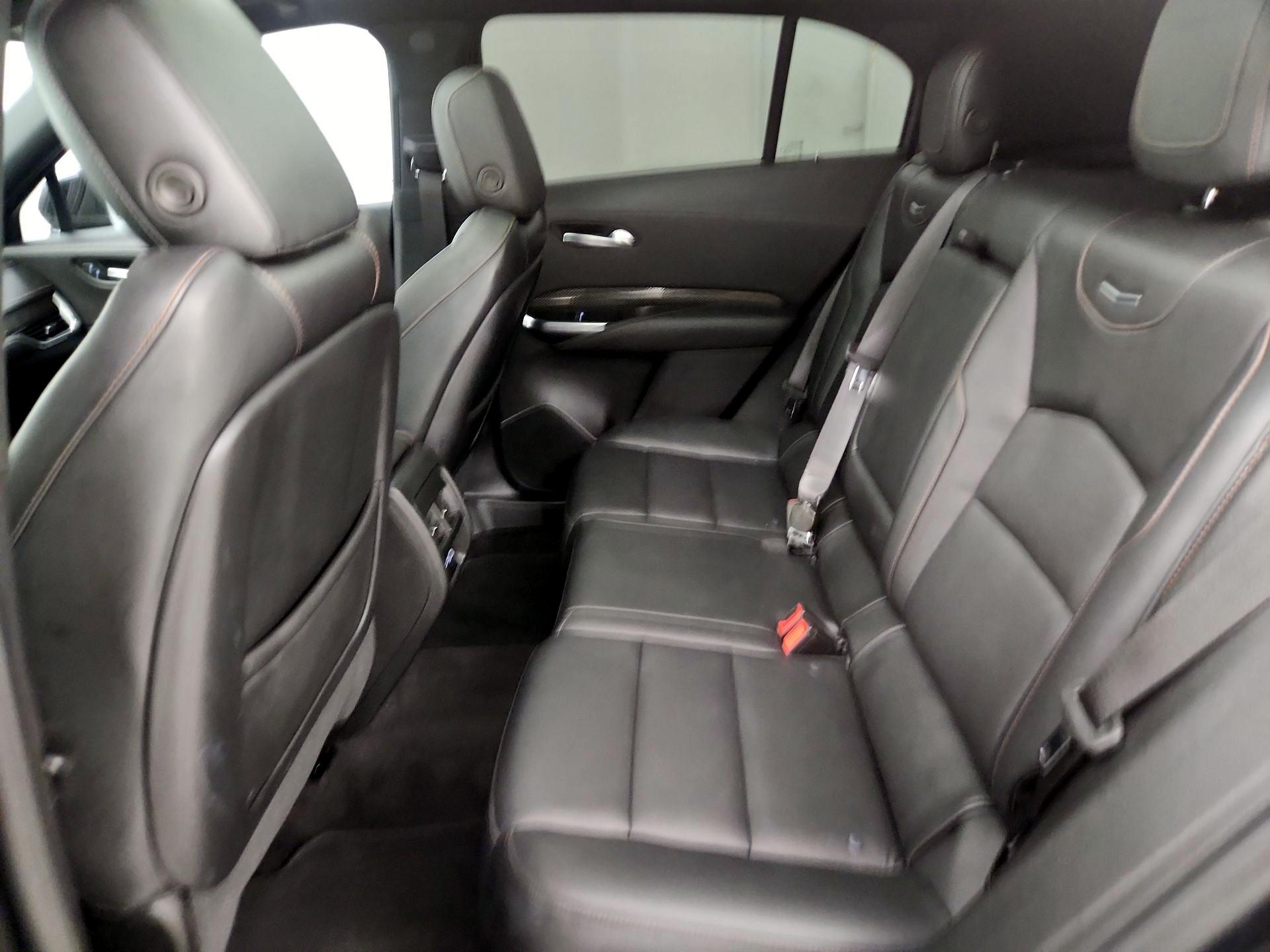 Thumbnail: 2023 Cadillac XT4 - 20