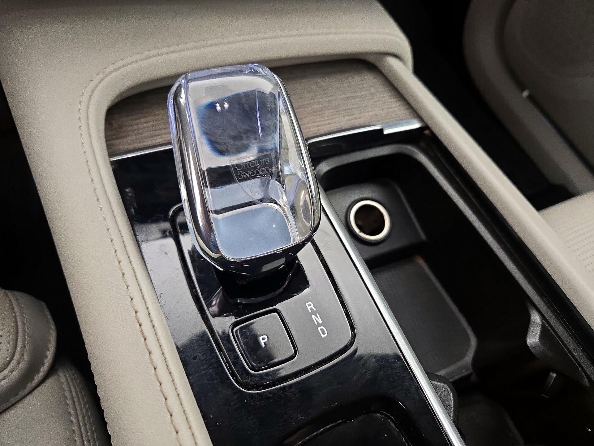 Thumbnail: 2024 Volvo XC90 - 18