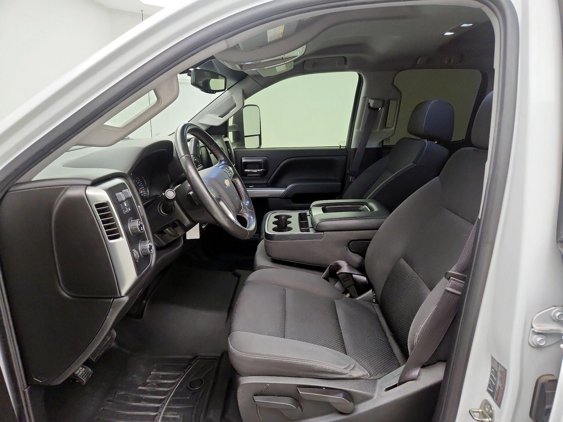 Thumbnail: 2015 Chevrolet Silverado 2500 - 11
