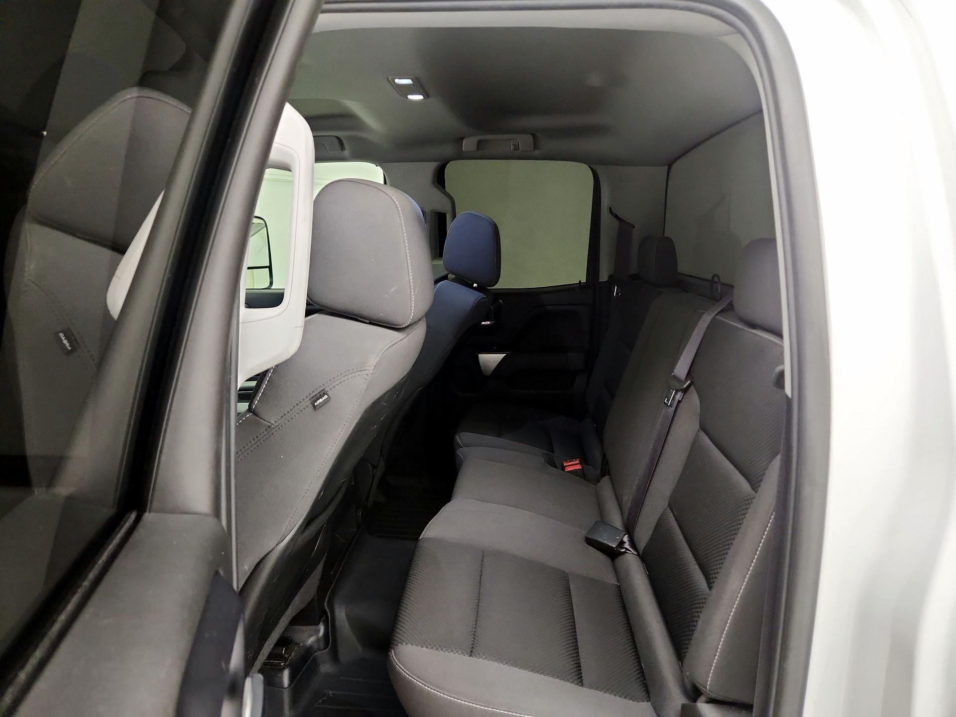Thumbnail: 2015 Chevrolet Silverado 2500 - 17
