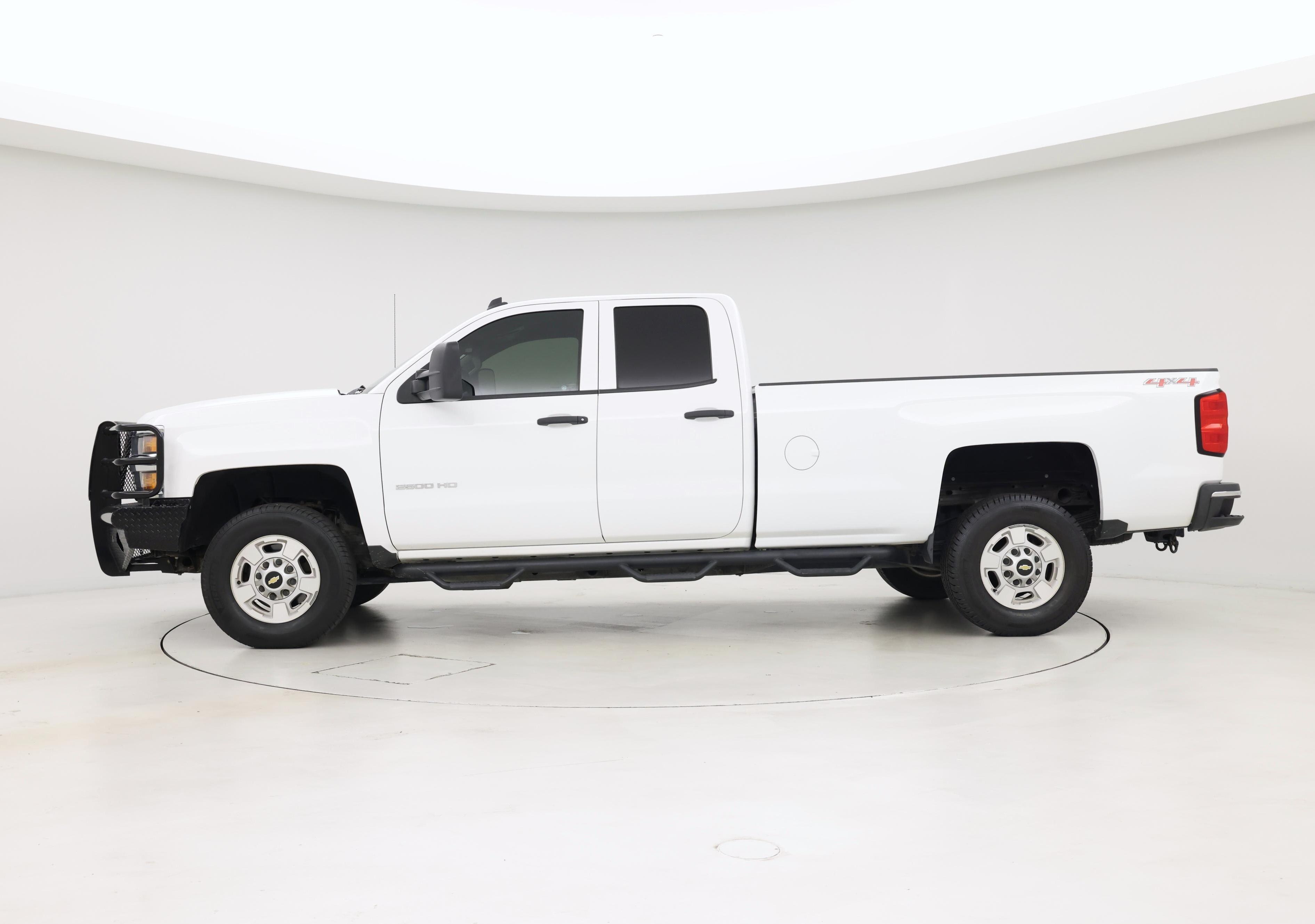 Thumbnail: 2015 Chevrolet Silverado 2500 - 3