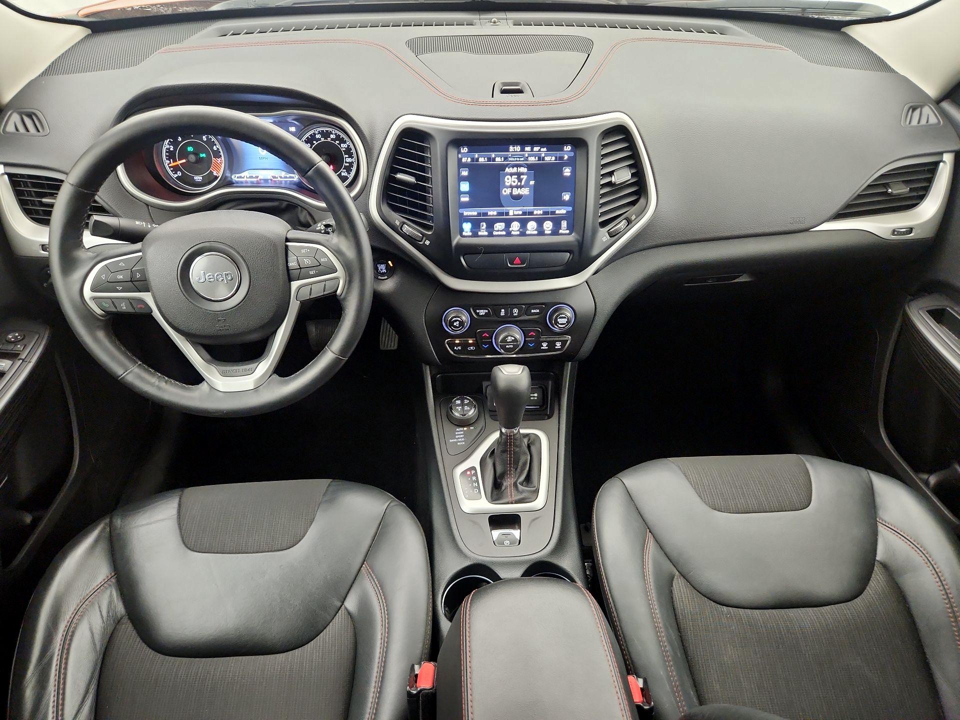 Thumbnail: 2015 Jeep Cherokee - 9