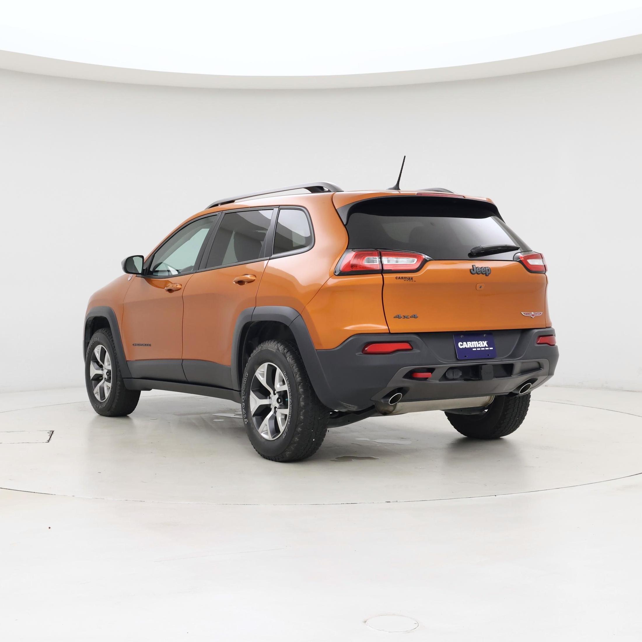 Thumbnail: 2015 Jeep Cherokee - 2