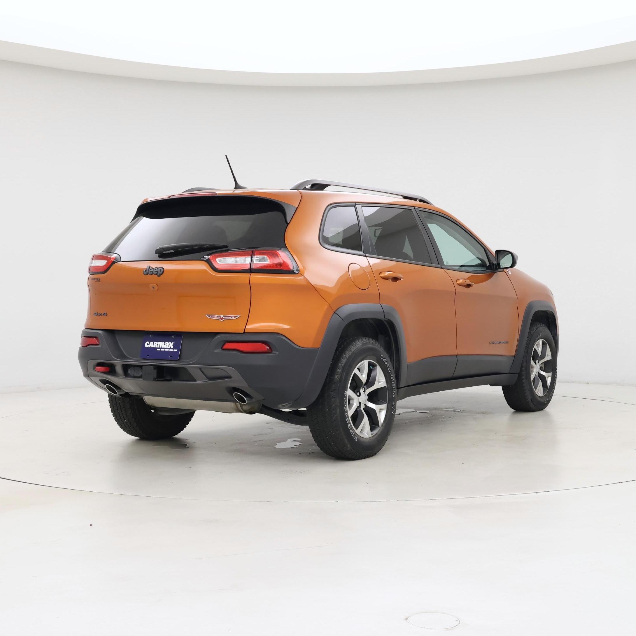Thumbnail: 2015 Jeep Cherokee - 8