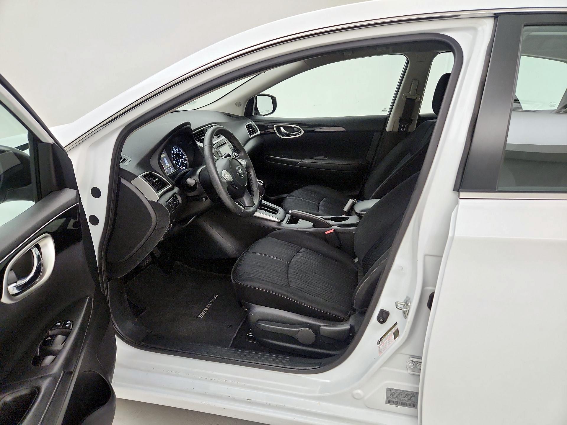 Thumbnail: 2018 Nissan Sentra - 11