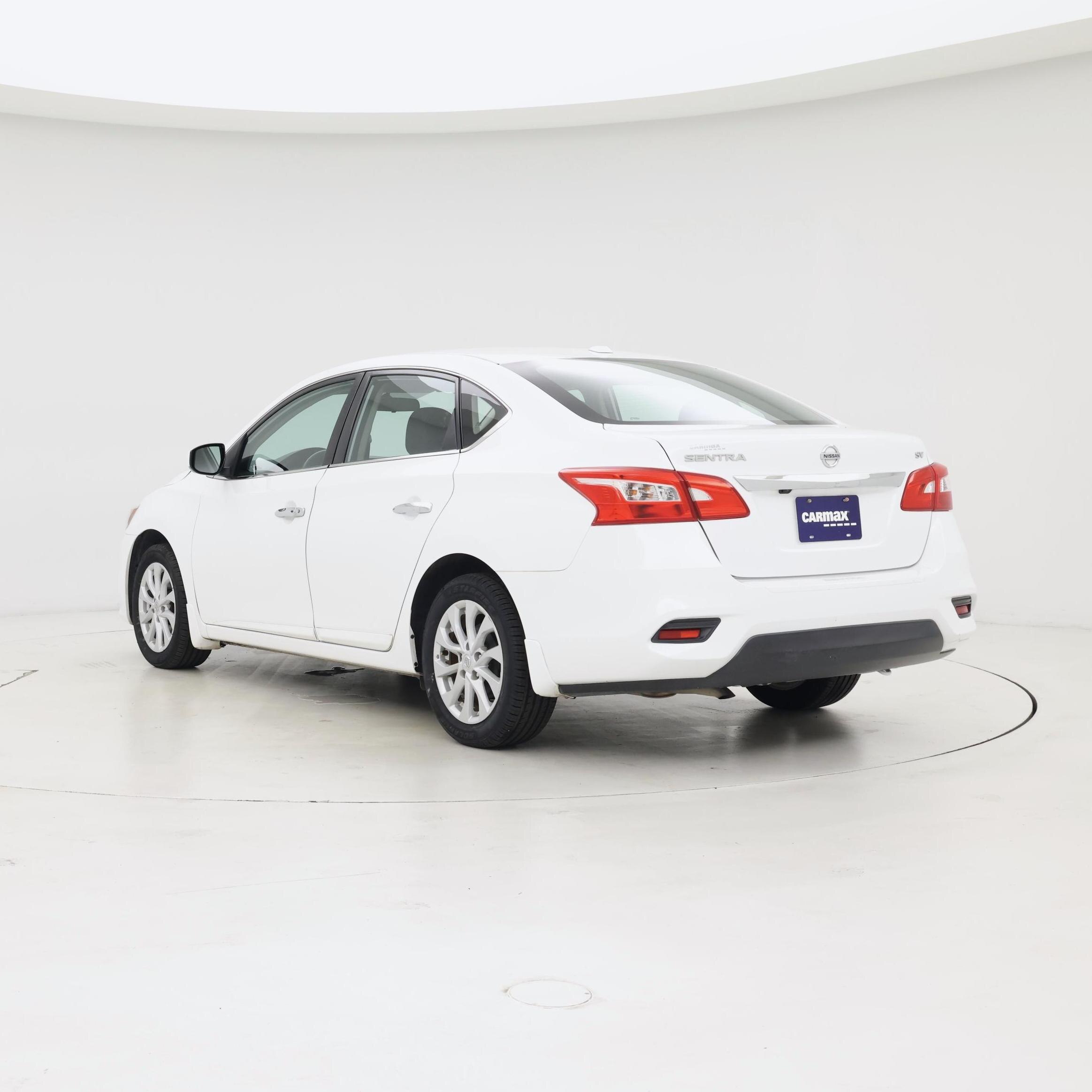 Thumbnail: 2018 Nissan Sentra - 2