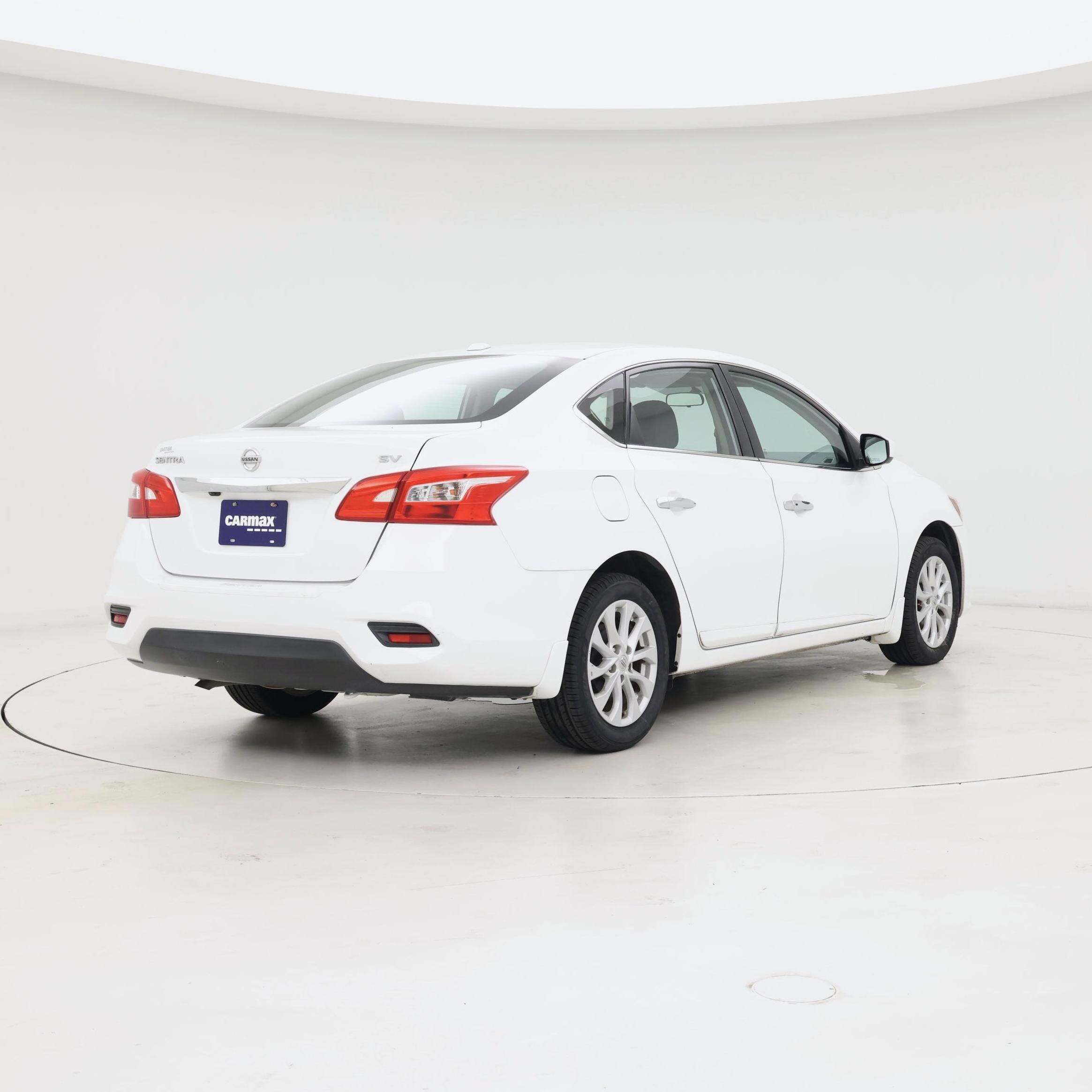 Thumbnail: 2018 Nissan Sentra - 8