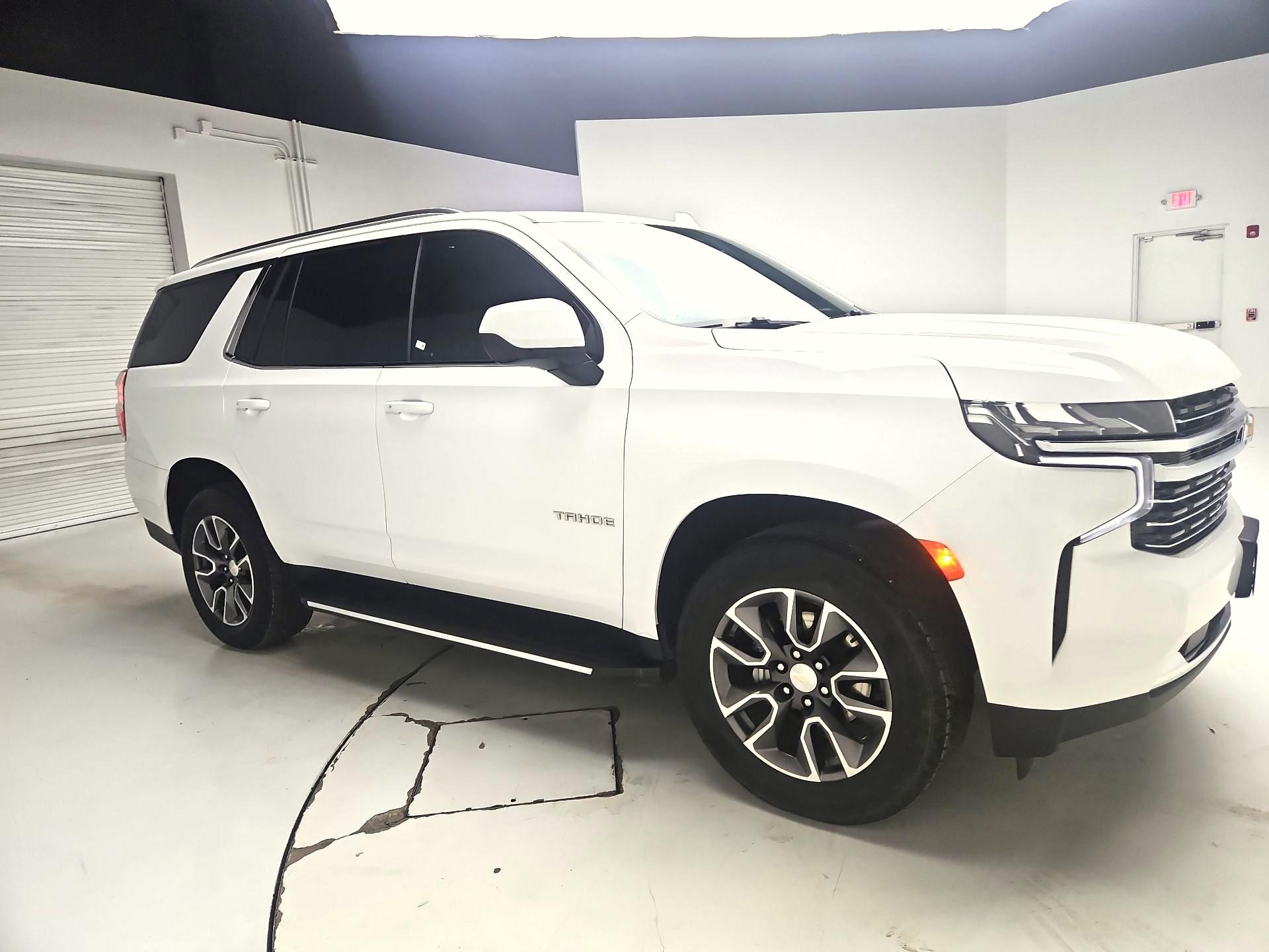Thumbnail: 2021 Chevrolet Tahoe - 4