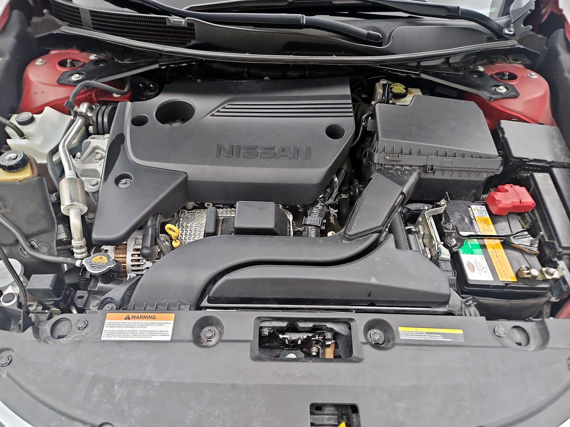 Thumbnail: 2016 Nissan Altima - 19