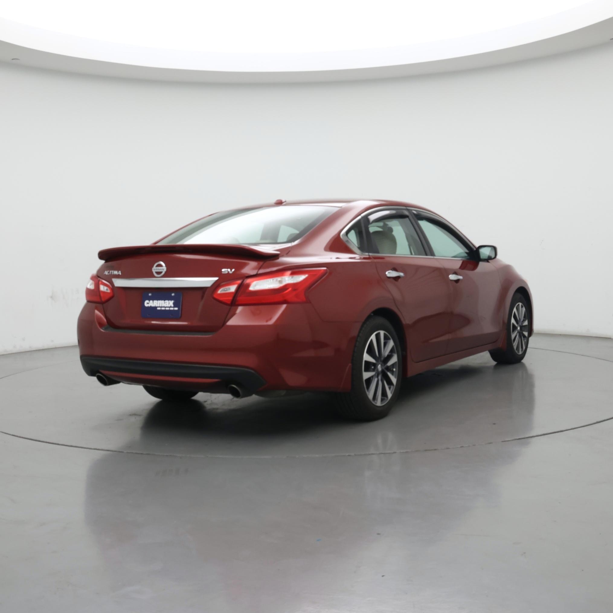 Thumbnail: 2016 Nissan Altima - 8