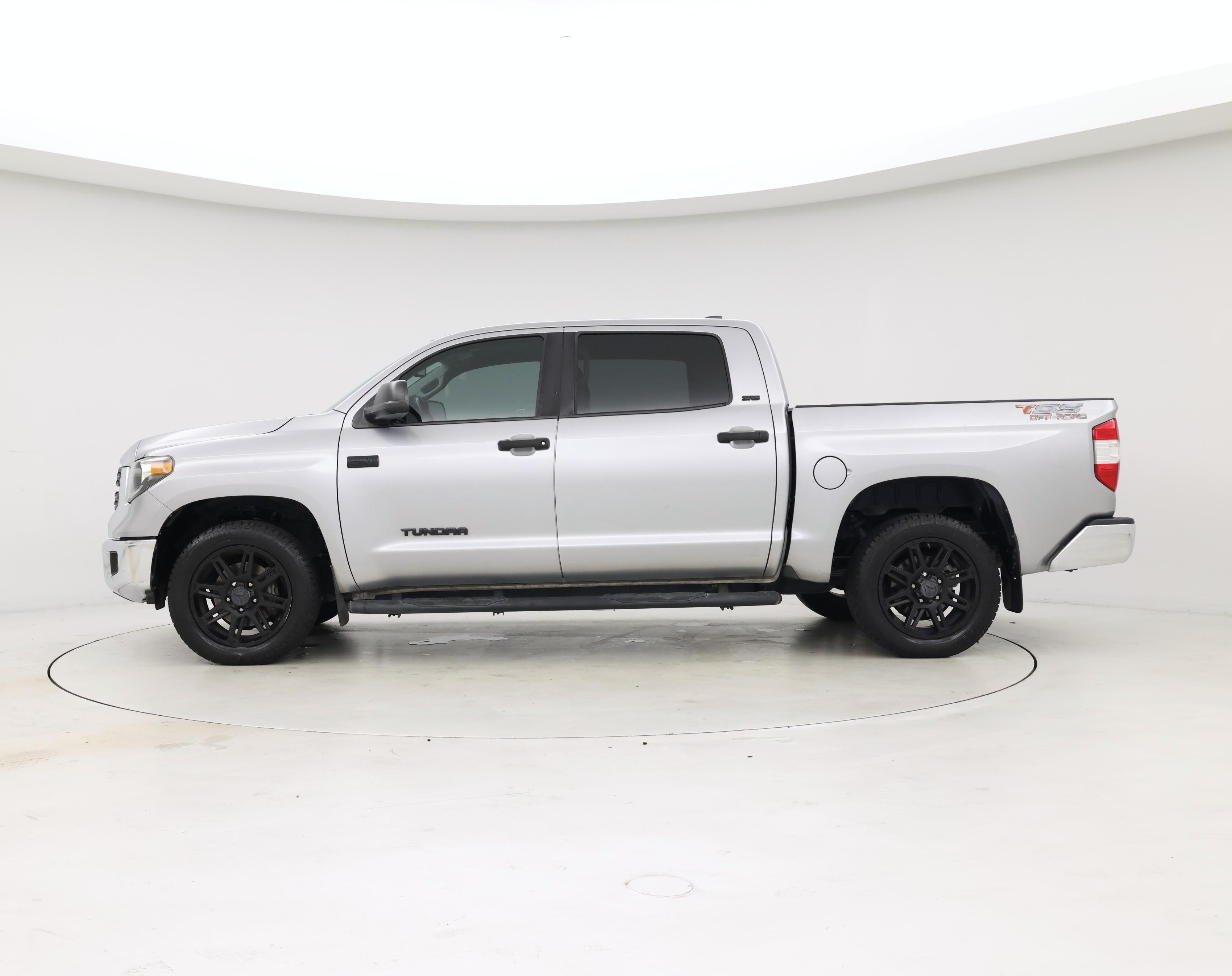 Thumbnail: 2020 Toyota Tundra - 3