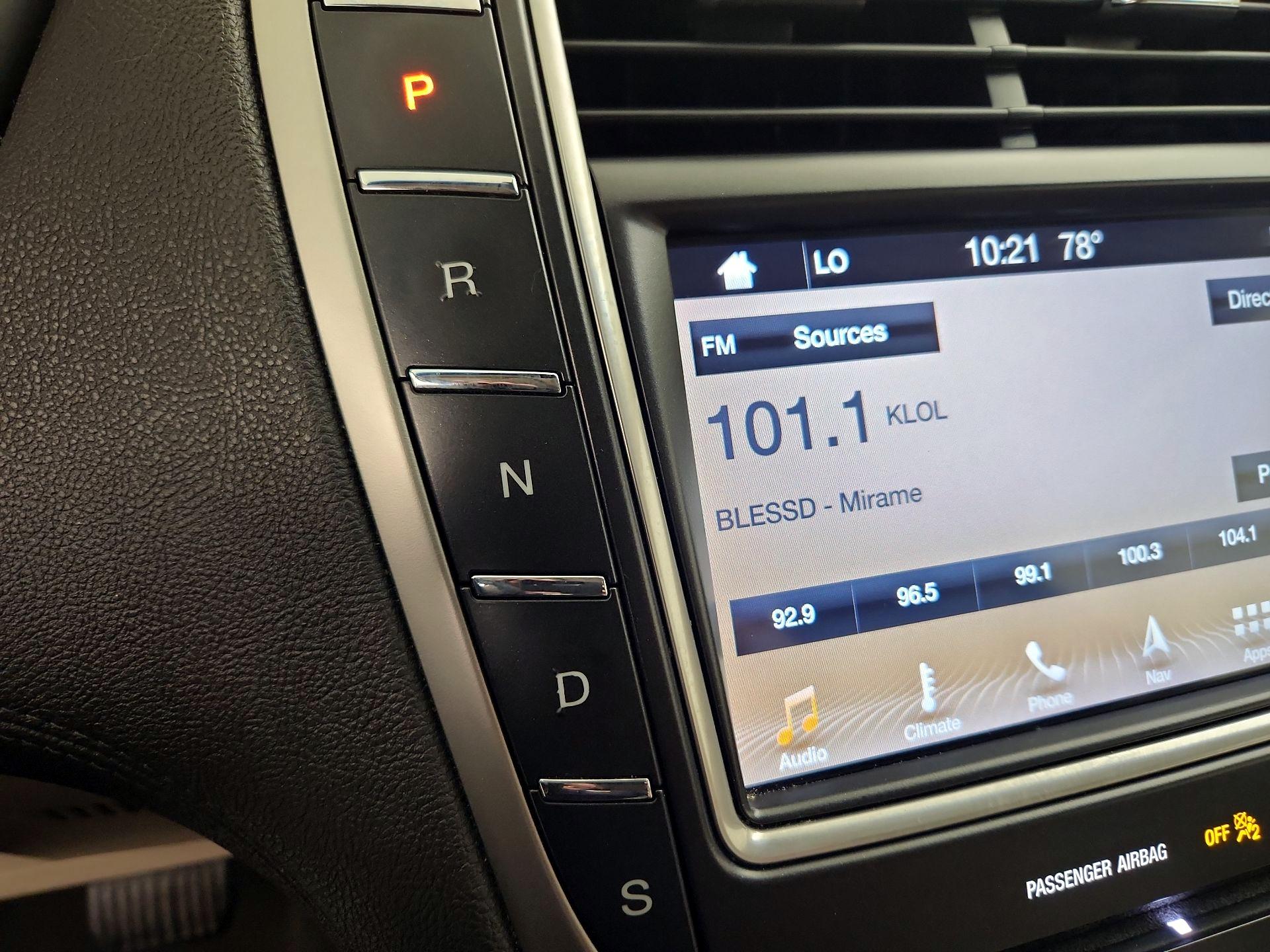 Thumbnail: 2019 Lincoln Nautilus - 18